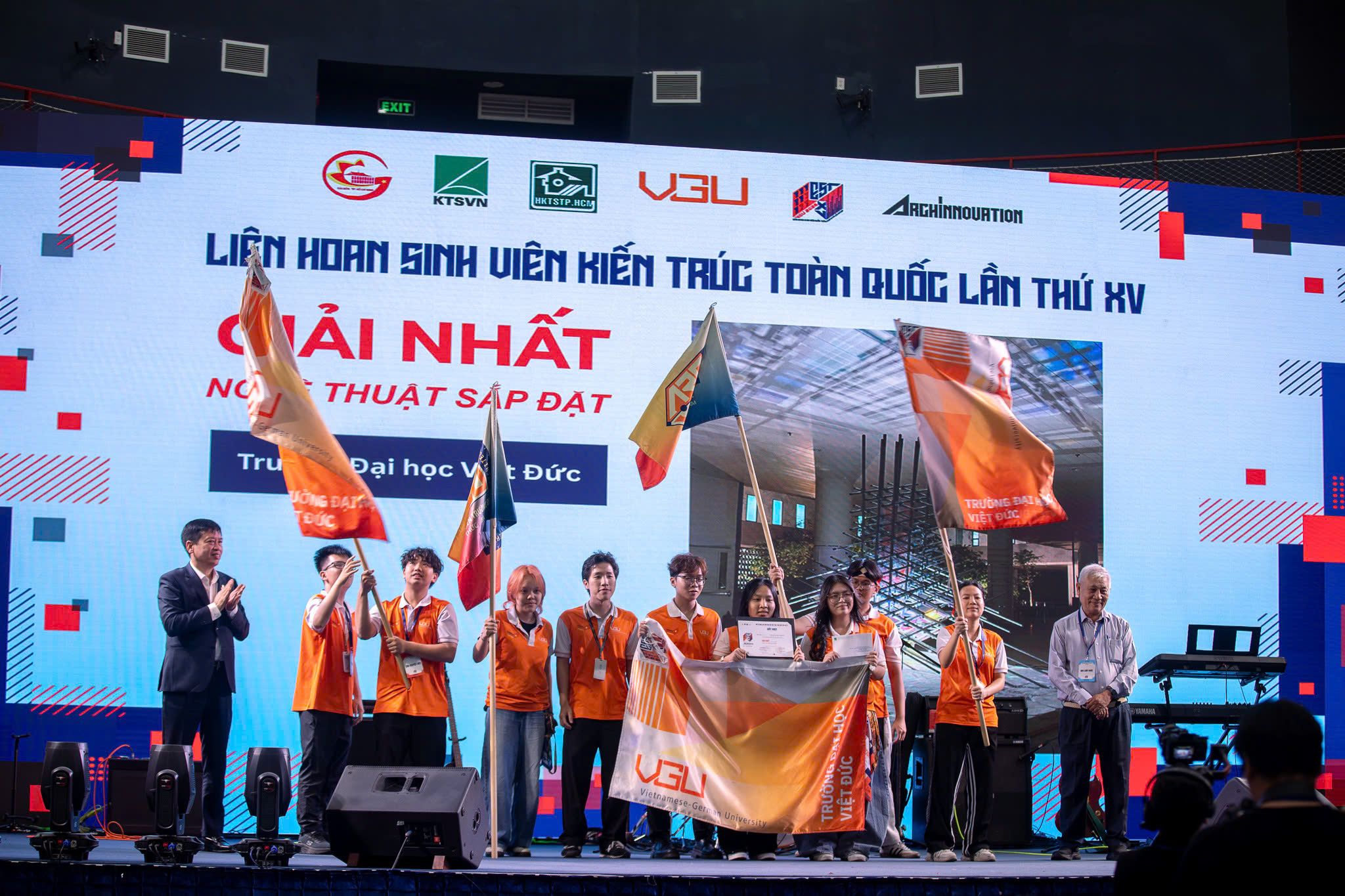 Bế mạc Festival XV: Lộ diện thế hệ kiến tr&uacute;c sư trẻ trong kỷ nguy&ecirc;n c&ocirc;ng nghệ- Ảnh 1.