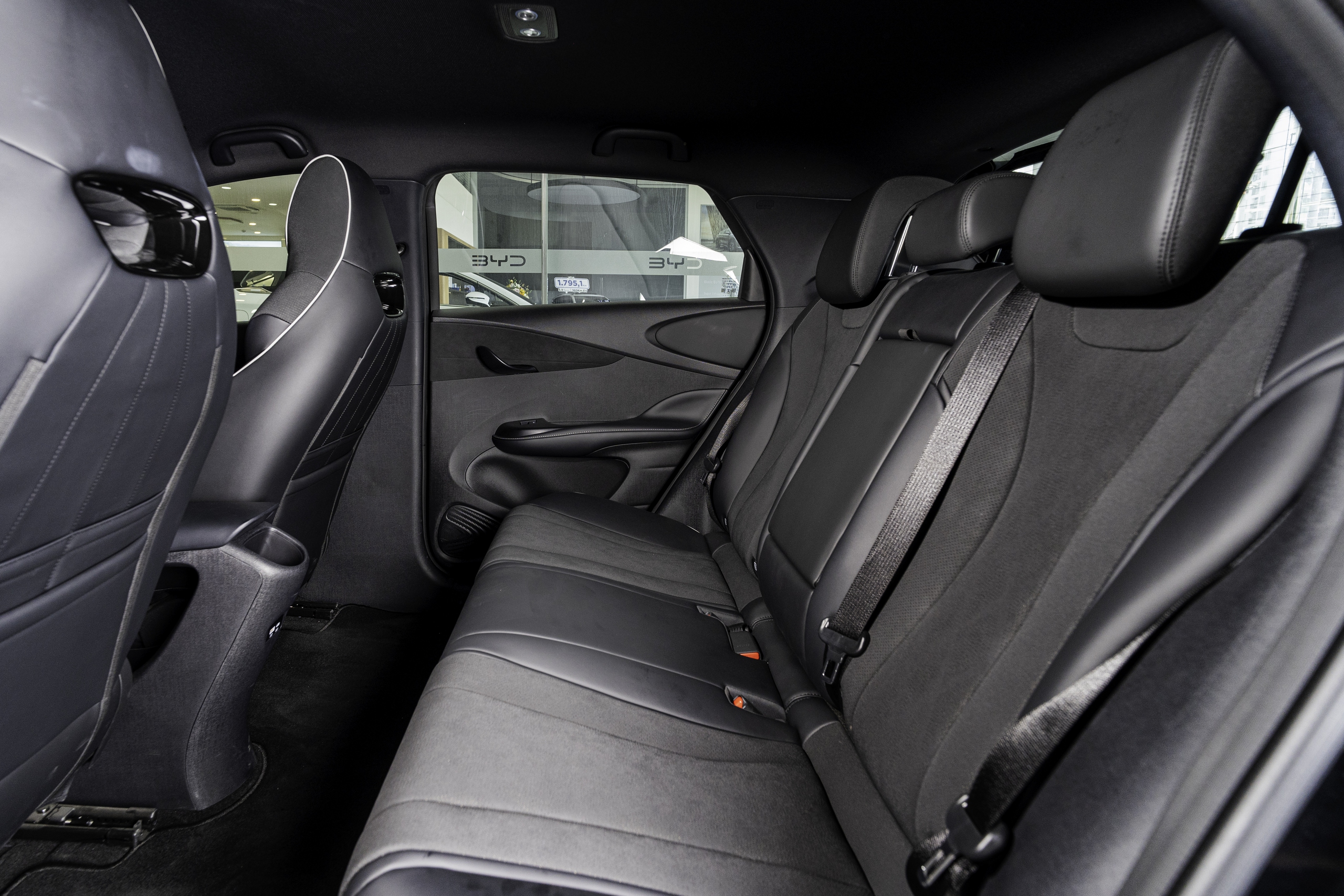 BYD Dolphin 2026 ra mắt Việt Nam, giá từ 499 triệu đồng- Ảnh 6.