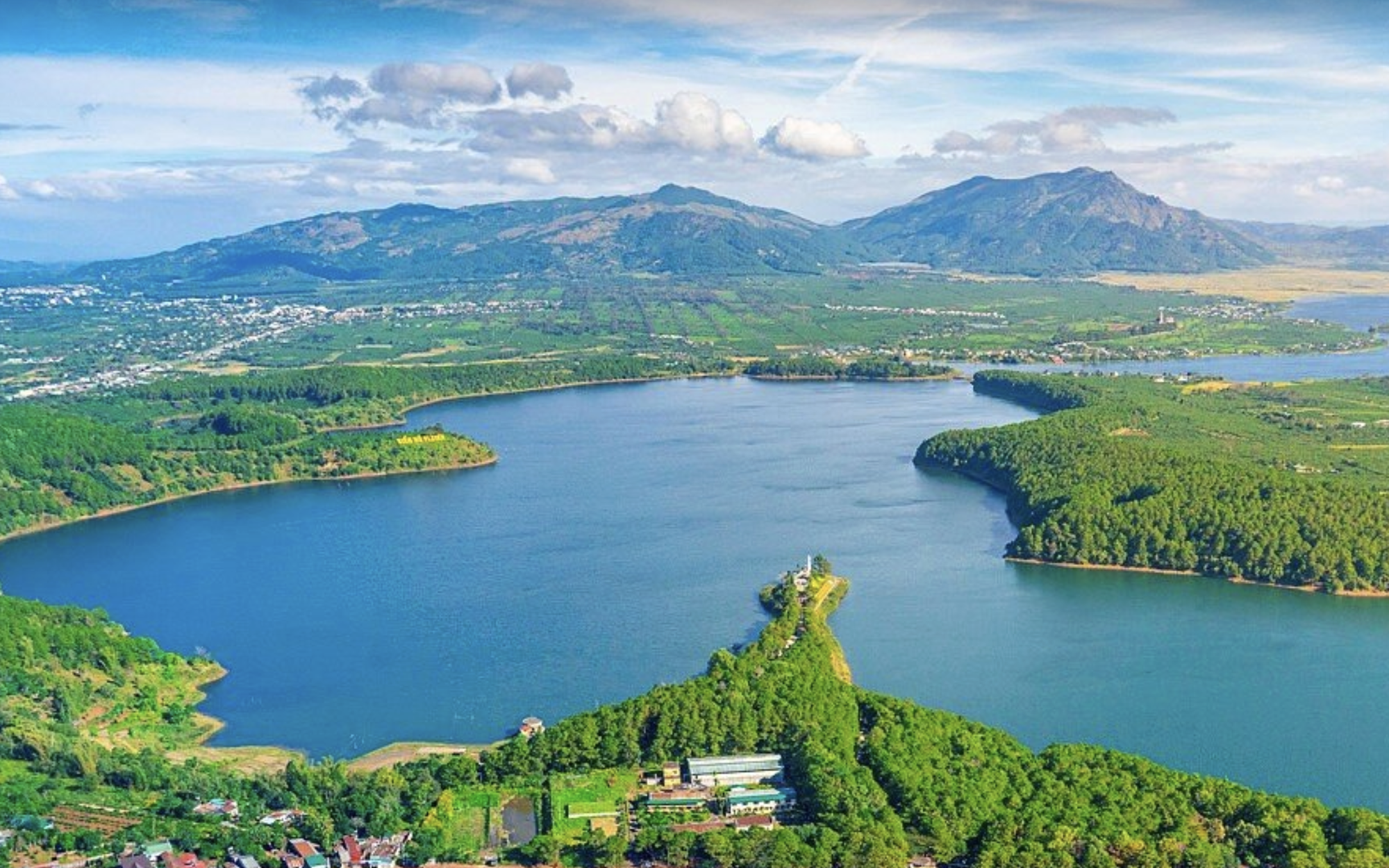 Ph&ecirc; duyệt nhiệm vụ quy hoạch bảo tồn, phục hồi vịnh Hạ Long đến 2050
- Ảnh 2.