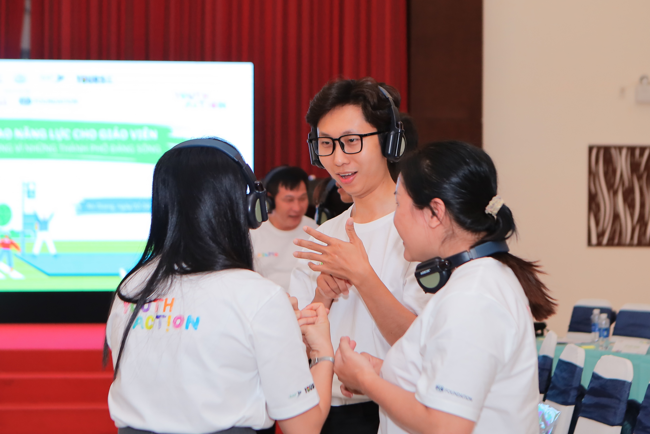 Ứng dụng công cụ số trong đào tạo ATGT, lan tỏa tới hàng chục trường học miền Tây- Ảnh 2. Ứng dụng công cụ số trong đào tạo ATGT, lan tỏa tới hàng chục trường học miền Tây- Ảnh 2.