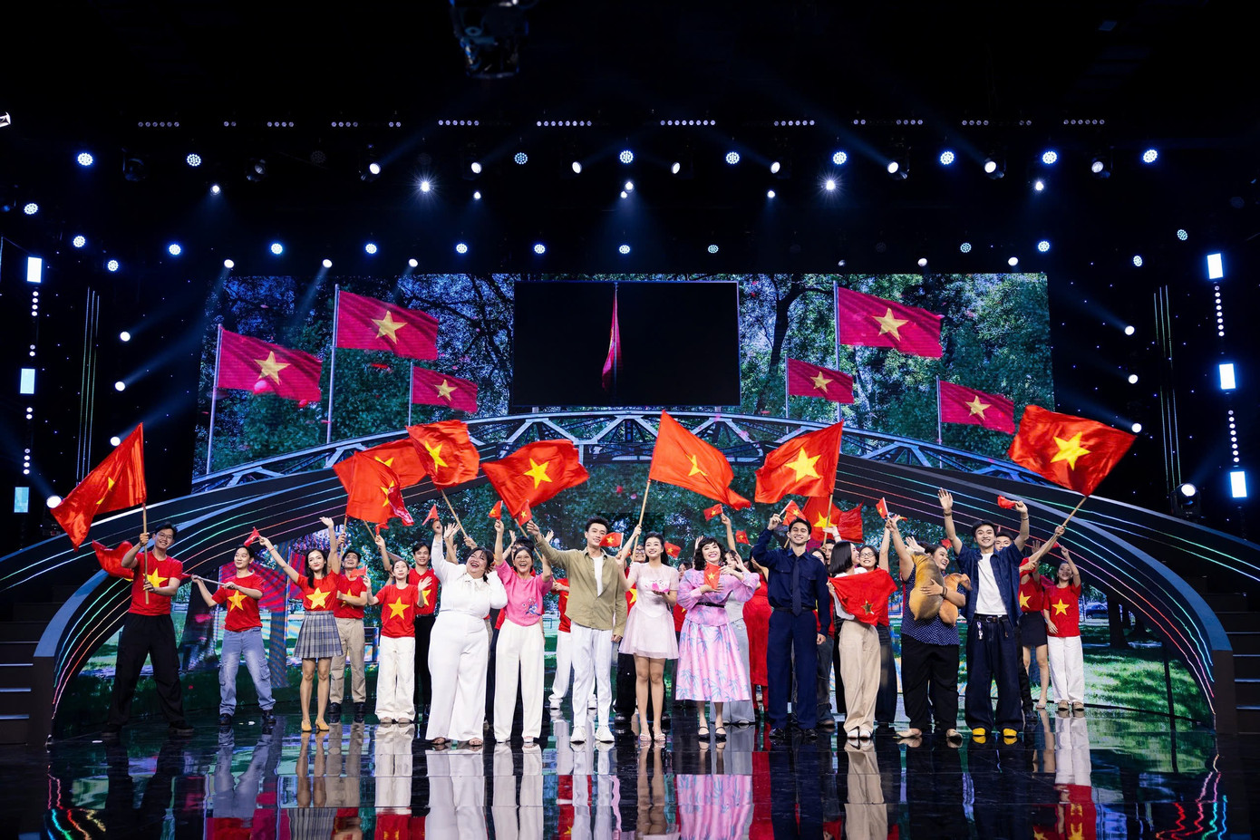 Bộ Văn h&oacute;a, Thể thao v&agrave; Du lịch đề xuất ch&iacute;nh s&aacute;ch đột ph&aacute; ph&aacute;t triển văn h&oacute;a Việt Nam- Ảnh 2.