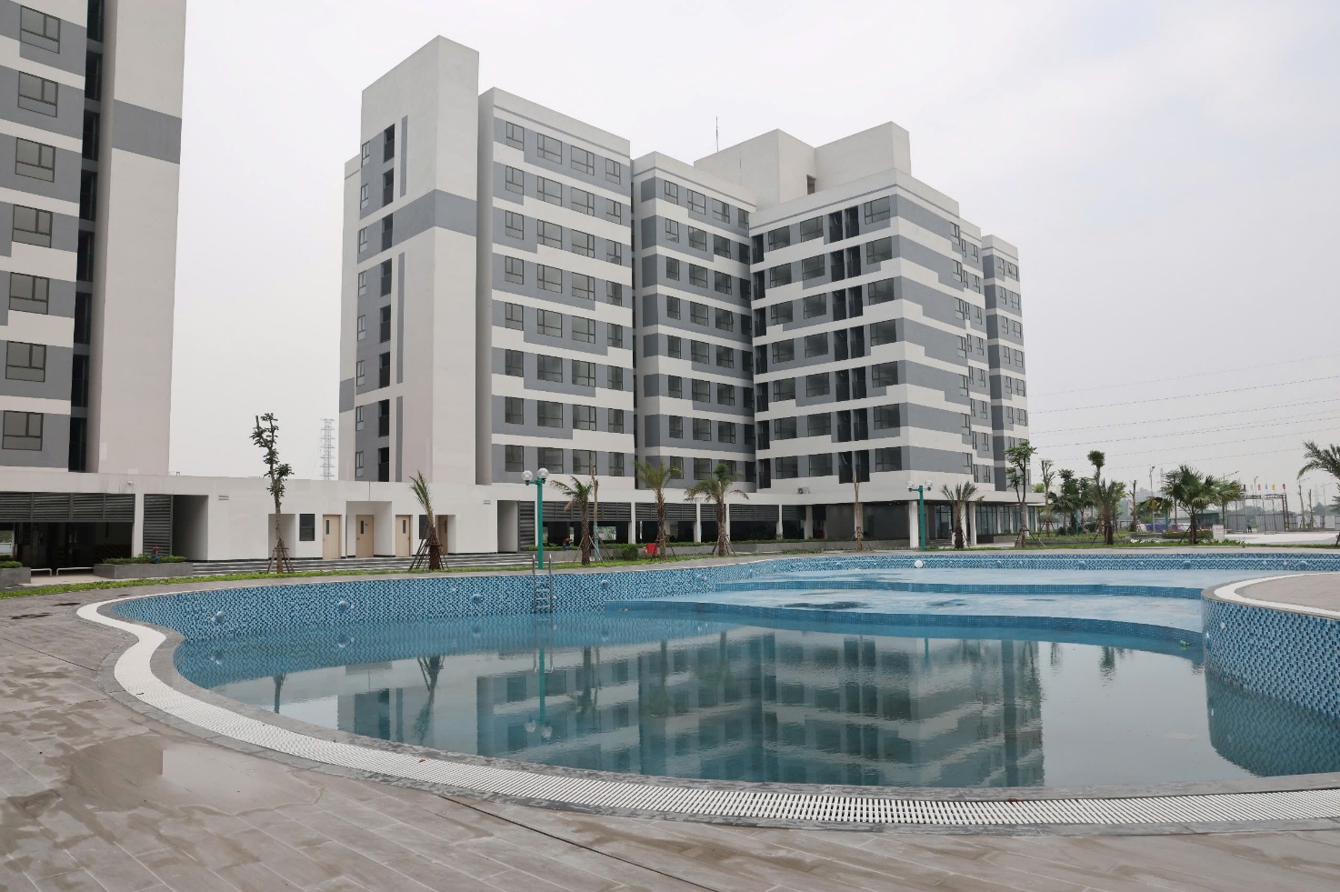 Ninh Bình: Hàng trăm khách hàng bốc thăm chọn căn hộ nhà ở xã hội tại Đồng Văn- Ảnh 1.