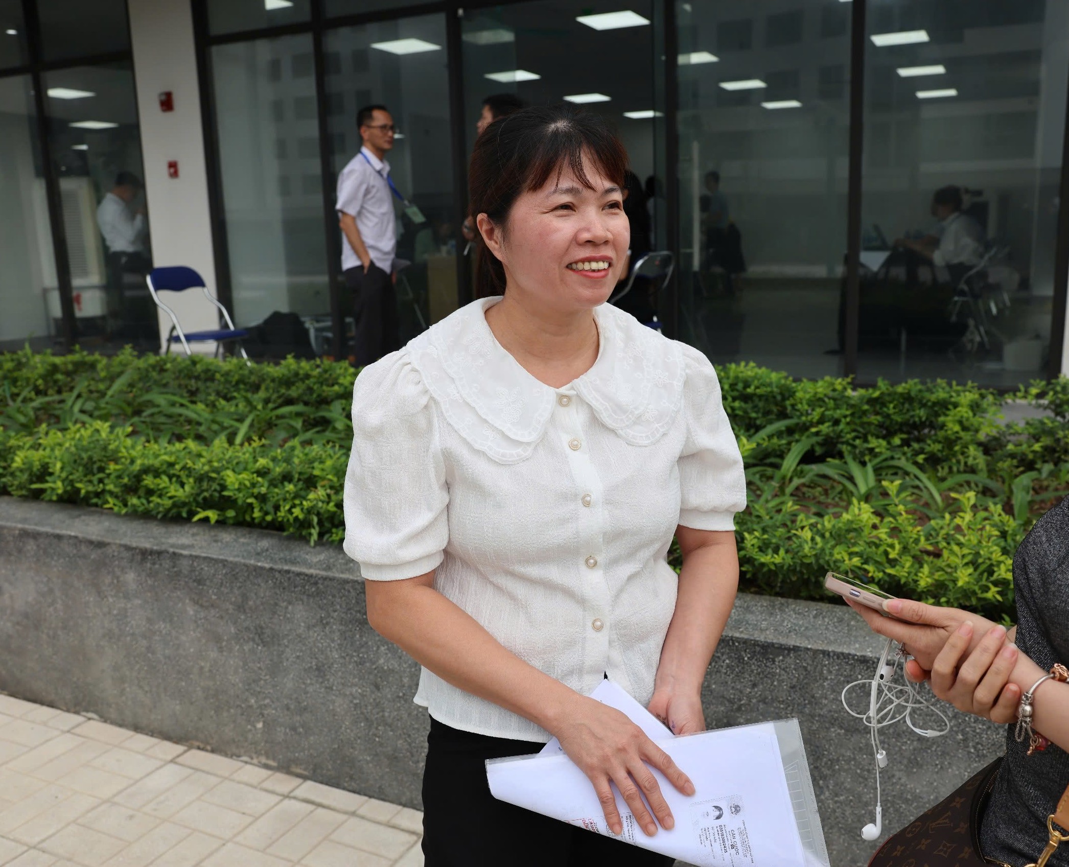 Ninh Bình: Hàng trăm khách hàng bốc thăm chọn căn hộ nhà ở xã hội tại Đồng Văn- Ảnh 20.