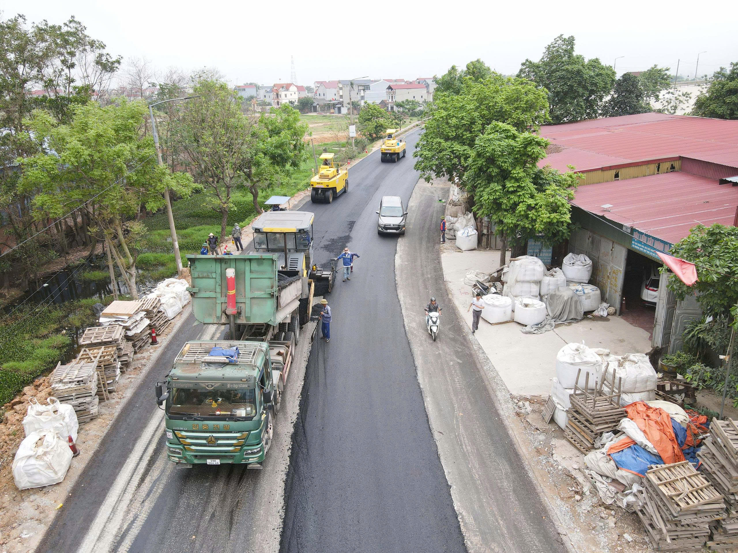 Người d&acirc;n Bắc Ninh đồng thuận hiến đất tiền tỷ, dự &aacute;n mở rộng tỉnh lộ 296 về đ&iacute;ch sớm- Ảnh 1.
