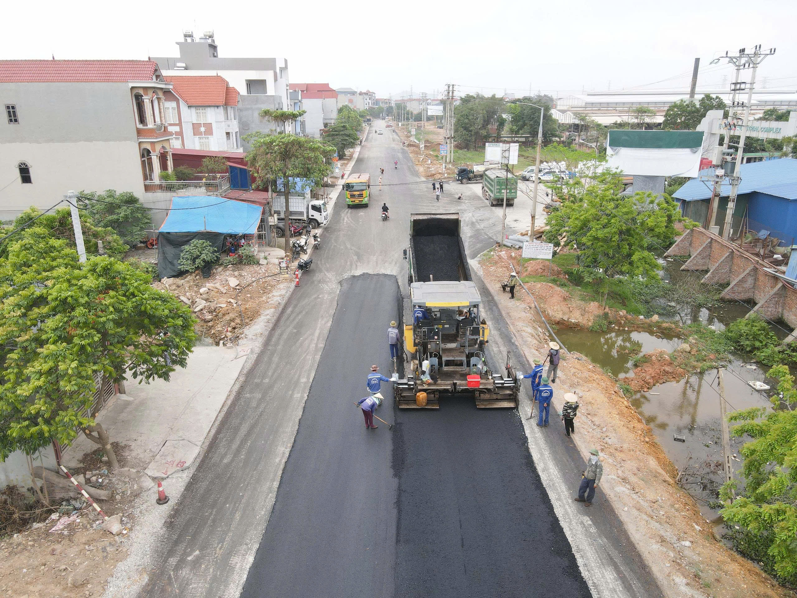 Người d&acirc;n Bắc Ninh đồng thuận hiến đất tiền tỷ, dự &aacute;n mở rộng tỉnh lộ 296 về đ&iacute;ch sớm- Ảnh 5.
