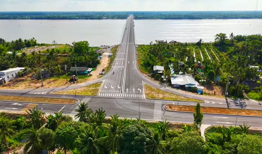 Cần Thơ: Gấp r&uacute;t gỡ n&uacute;t thắt mặt bằng, vật liệu để khởi c&ocirc;ng tuyến nối cầu Đại Ng&atilde;i- Ảnh 1.