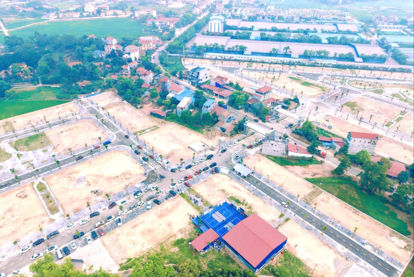 Căn hộ chững lại, dòng tiền chuyển sang đất nền vùng ven- Ảnh 2.