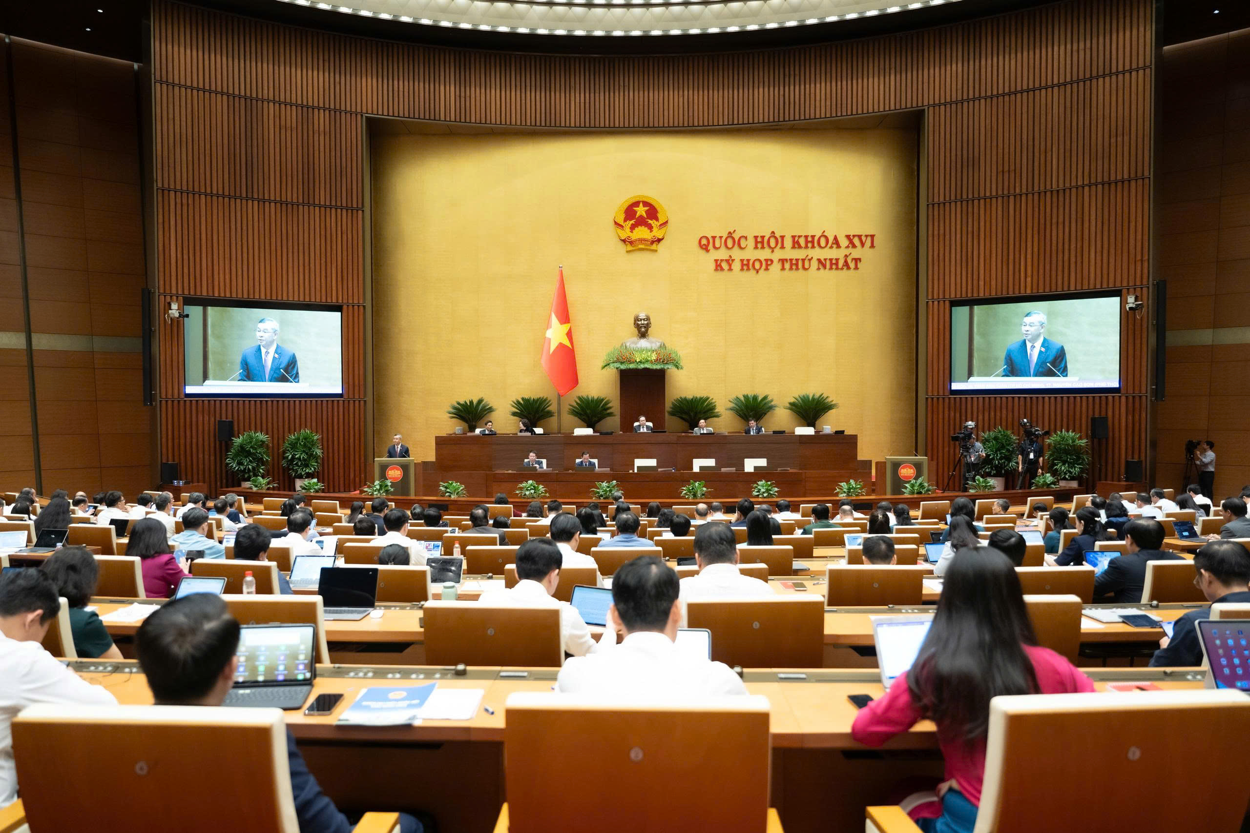 Bộ trưởng Bộ T&agrave;i ch&iacute;nh: Sẽ ho&agrave;n thiện ch&iacute;nh s&aacute;ch thuế hỗ trợ tối đa cho doanh nghiệp- Ảnh 2.