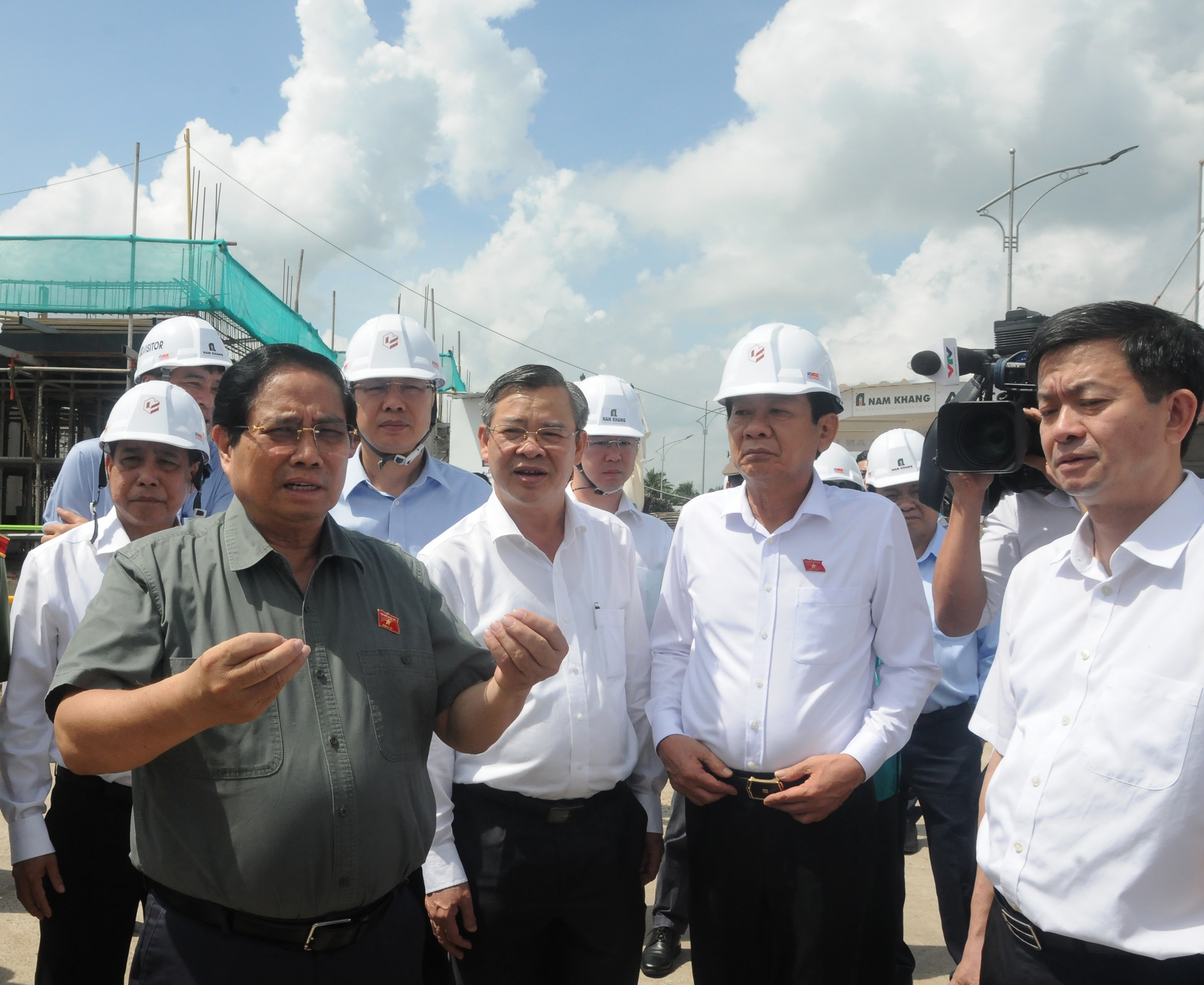 Bí thư Cần Thơ ra "tối hậu thư" đối với các dự án NOXH chậm triển khai- Ảnh 1.