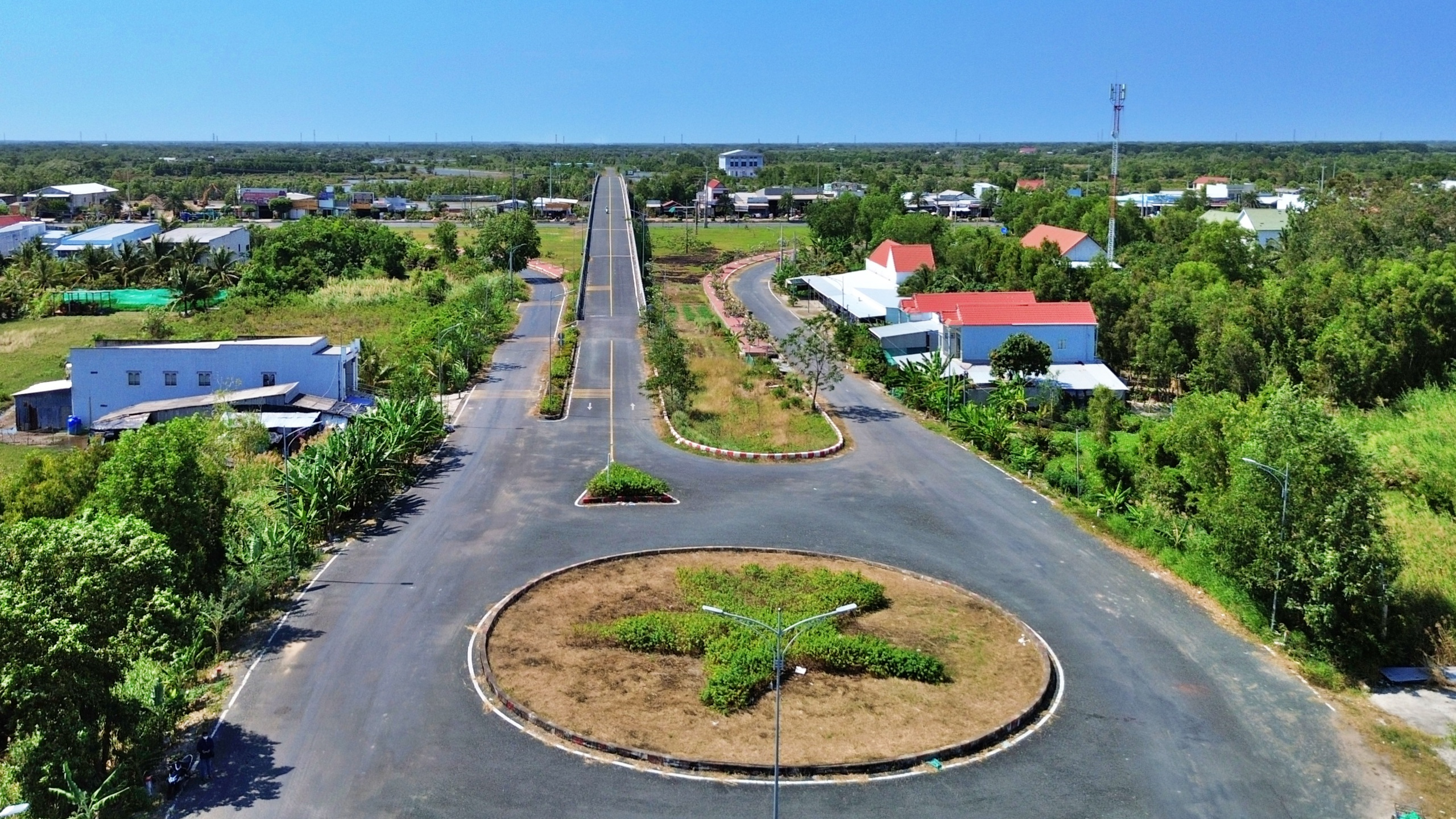 Cà Mau gọi nhà đầu tư triển khai dự án Tổ hợp công nghiệp đóng tàu- Ảnh 1.