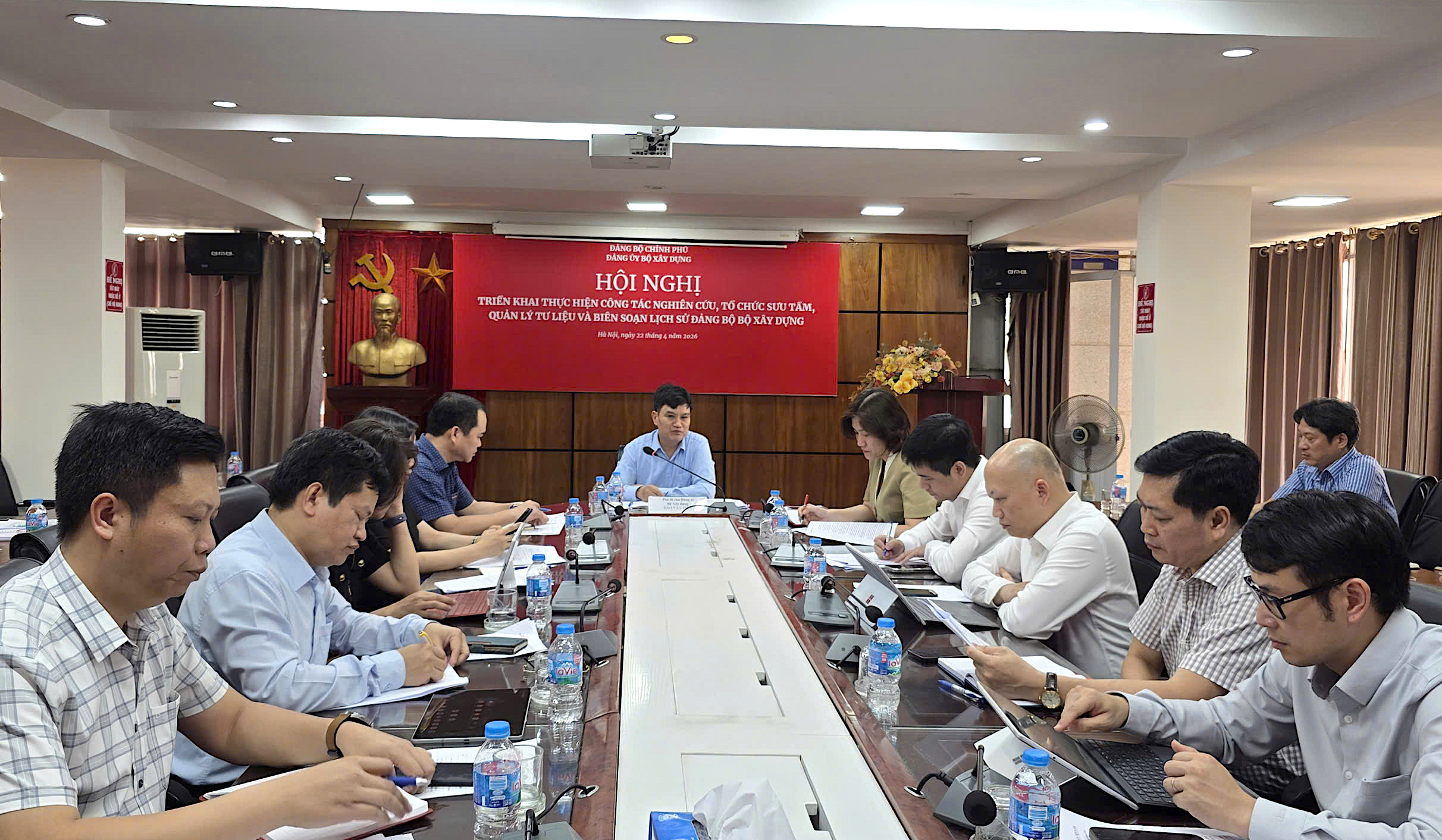 Đảng ủy Bộ X&acirc;y dựng triển khai thu thập, lưu trữ t&agrave;i liệu lịch sử- Ảnh 2.