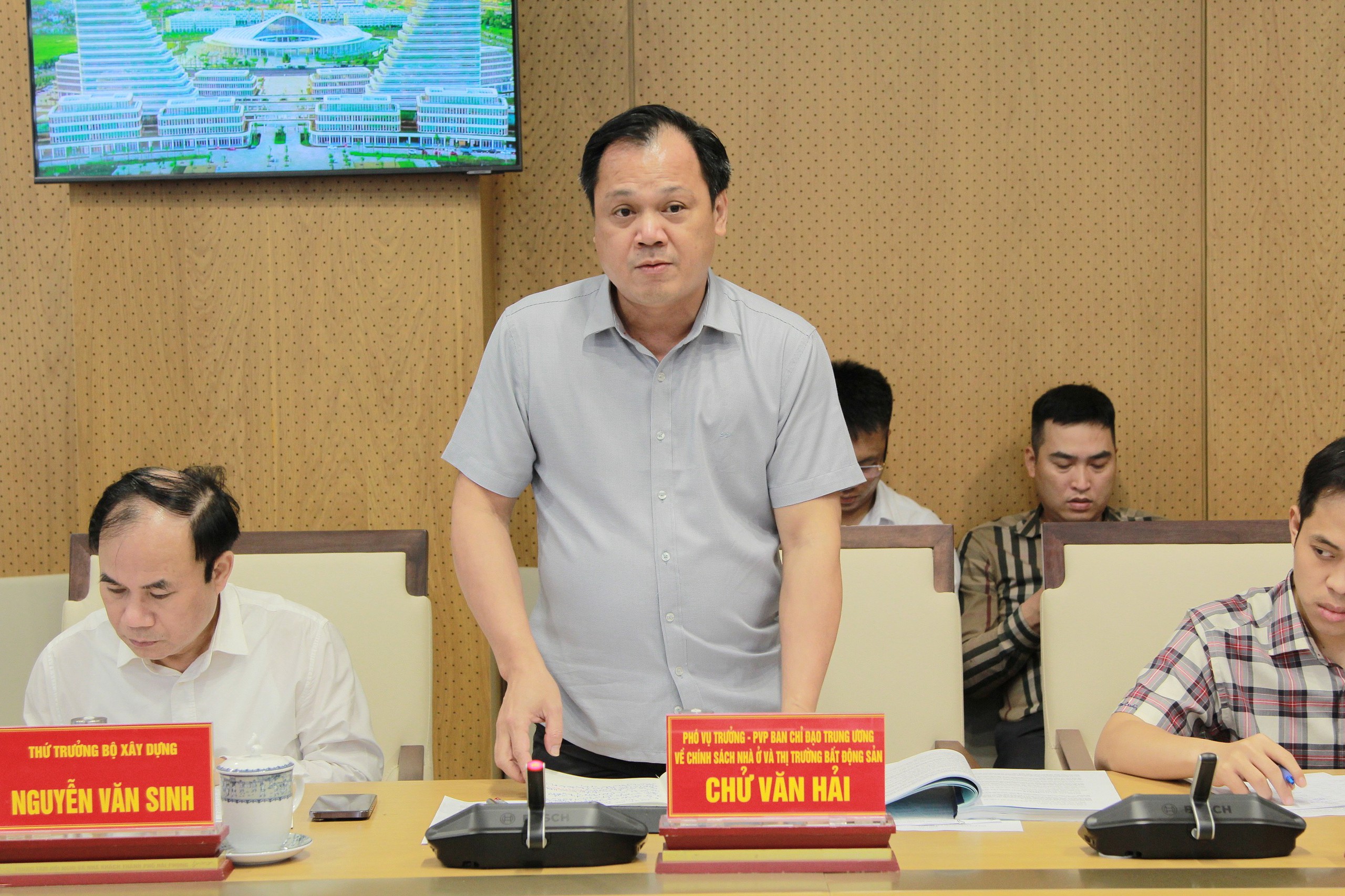 Thứ trưởng Nguyễn Văn Sinh: Hải Phòng cần chủ động để hoàn thành 6.700 căn nhà ở xã hội- Ảnh 6.