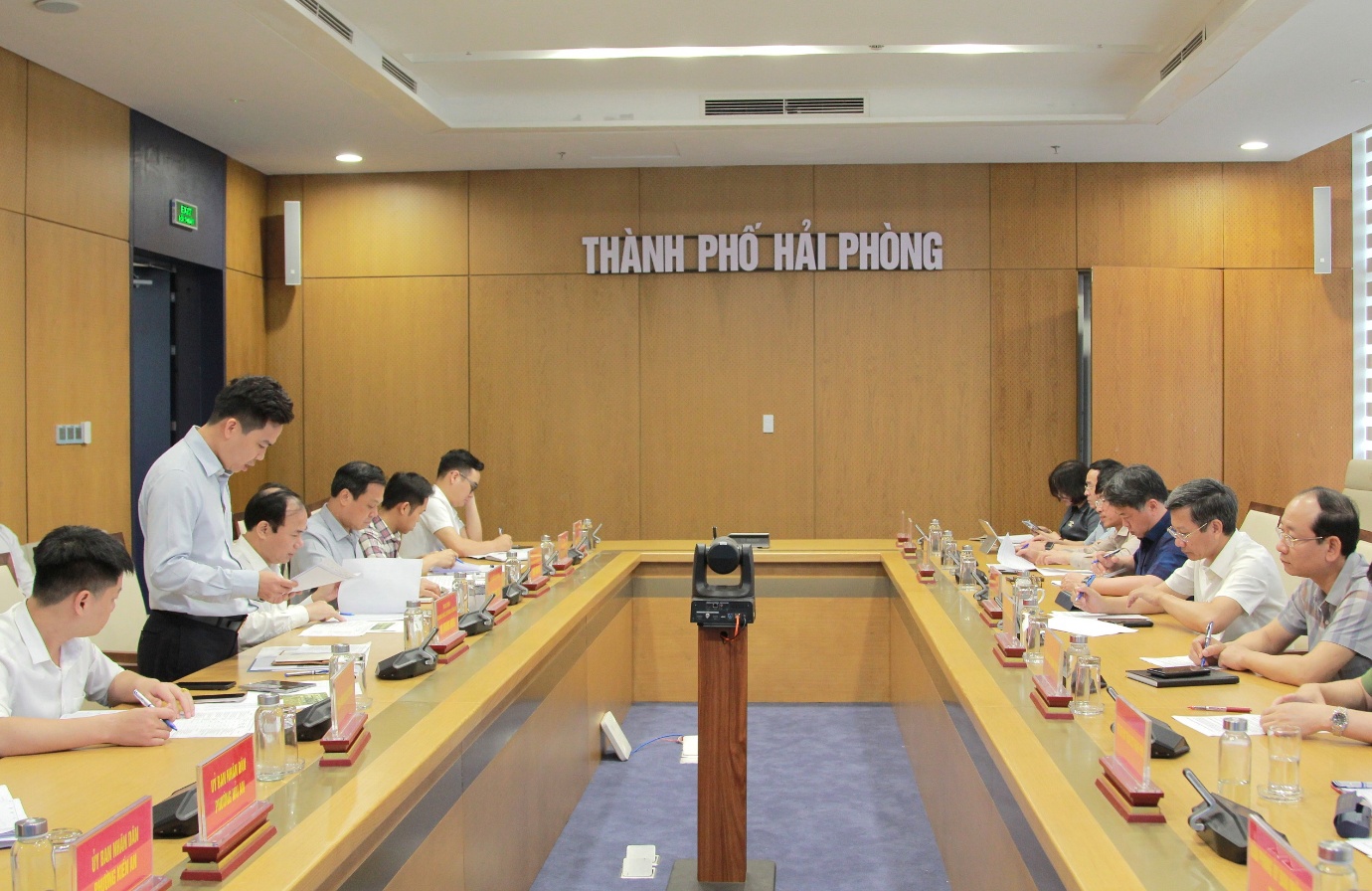 Thứ trưởng Nguyễn Văn Sinh: Hải Phòng cần chủ động để hoàn thành 6.700 căn nhà ở xã hội- Ảnh 9.