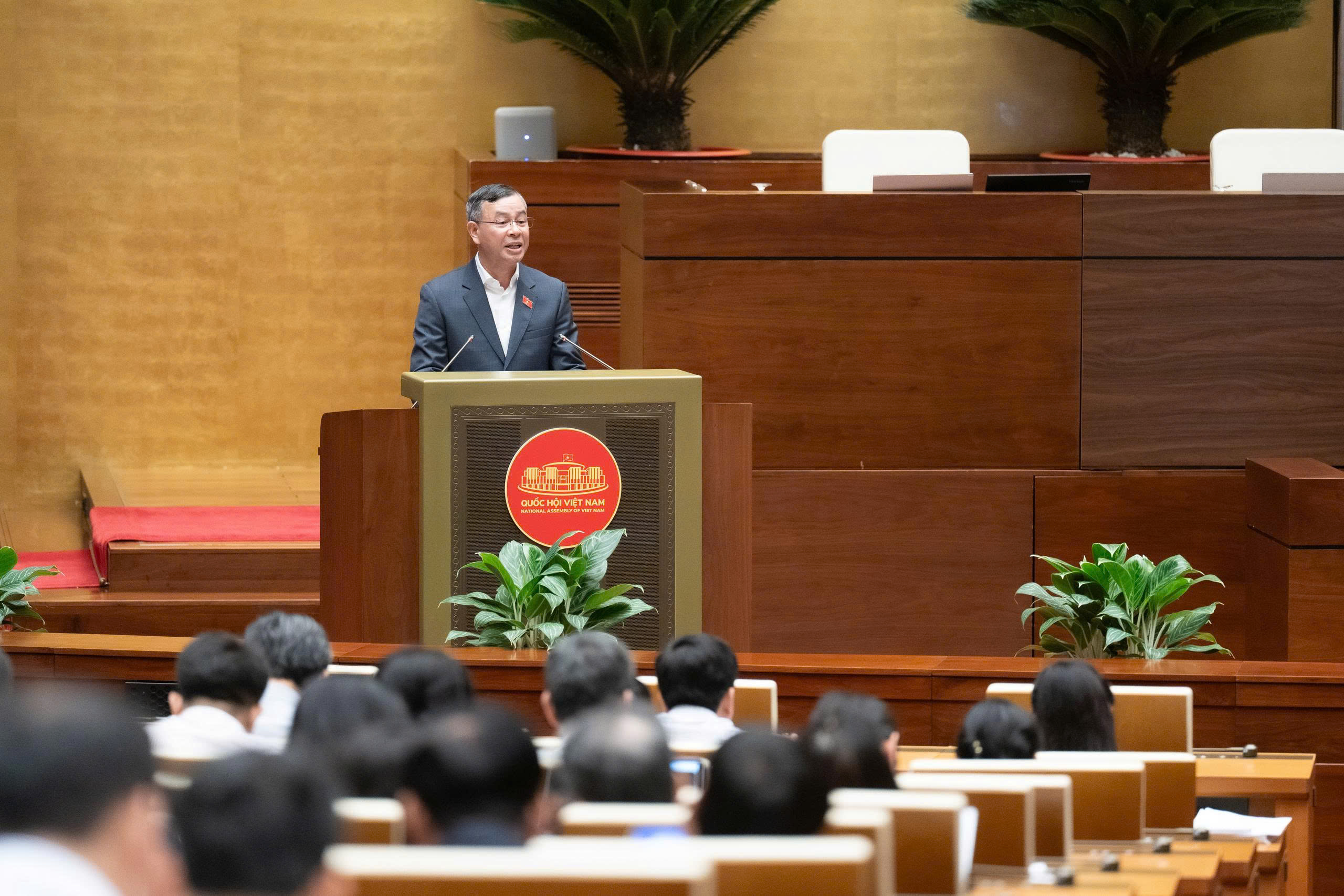 Bộ trưởng T&agrave;i ch&iacute;nh l&yacute; giải đề xuất ngưỡng chịu thuế 1 tỷ đồng với hộ kinh doanh- Ảnh 3.