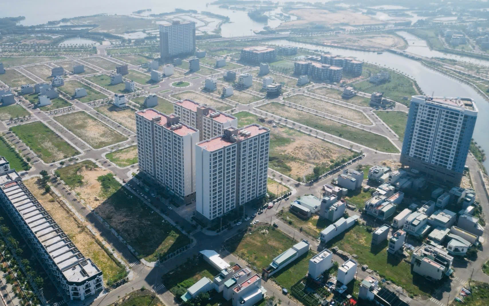 Gia Lai: Hơn 463 ngh&igrave;n tỷ đồng ph&aacute;t triển nh&agrave; ở giai đoạn 2021 - 2030- Ảnh 4.