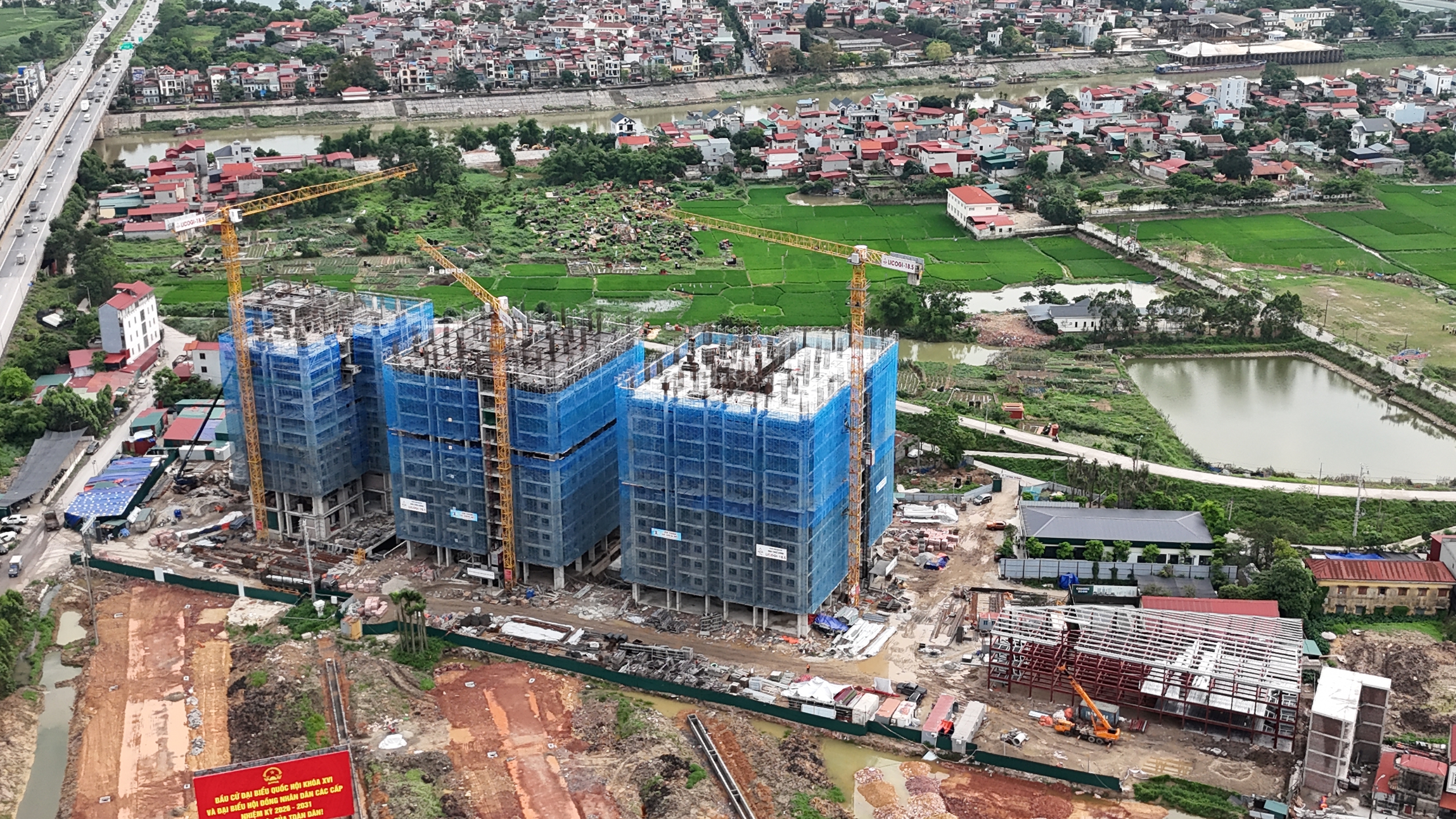 Cận cảnh dự án nhà ở xã hội có cả nhà để xe cho người thu nhập thấp tại Bắc Ninh- Ảnh 8.