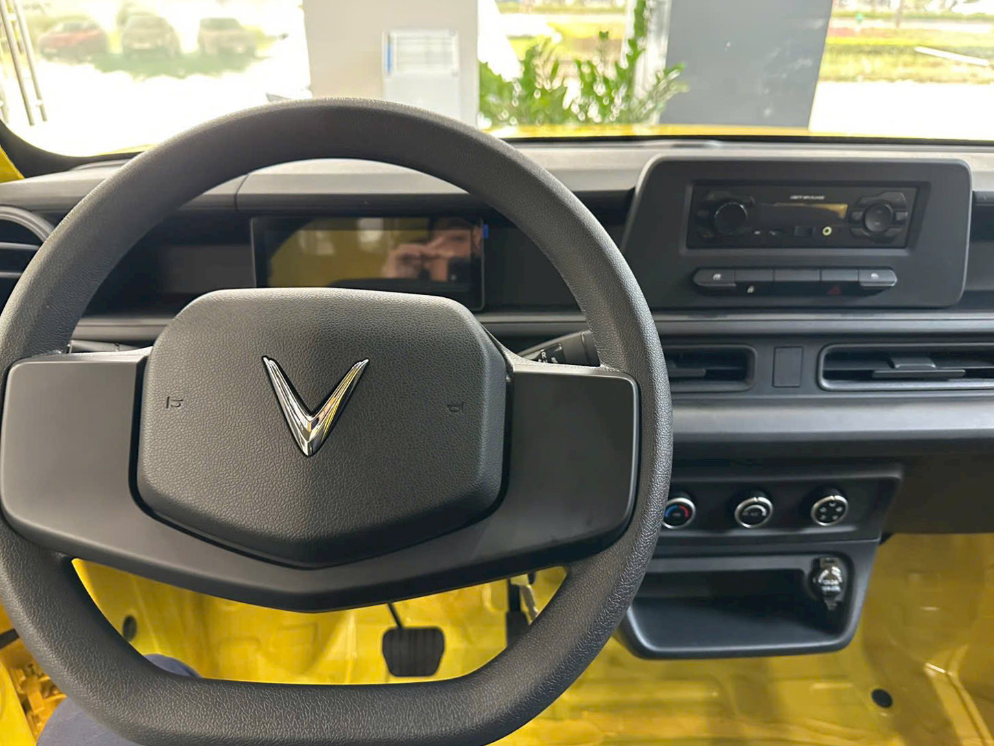 Mua xe tải Van, chọn VinFast EC Van hay Karry E5?- Ảnh 3.