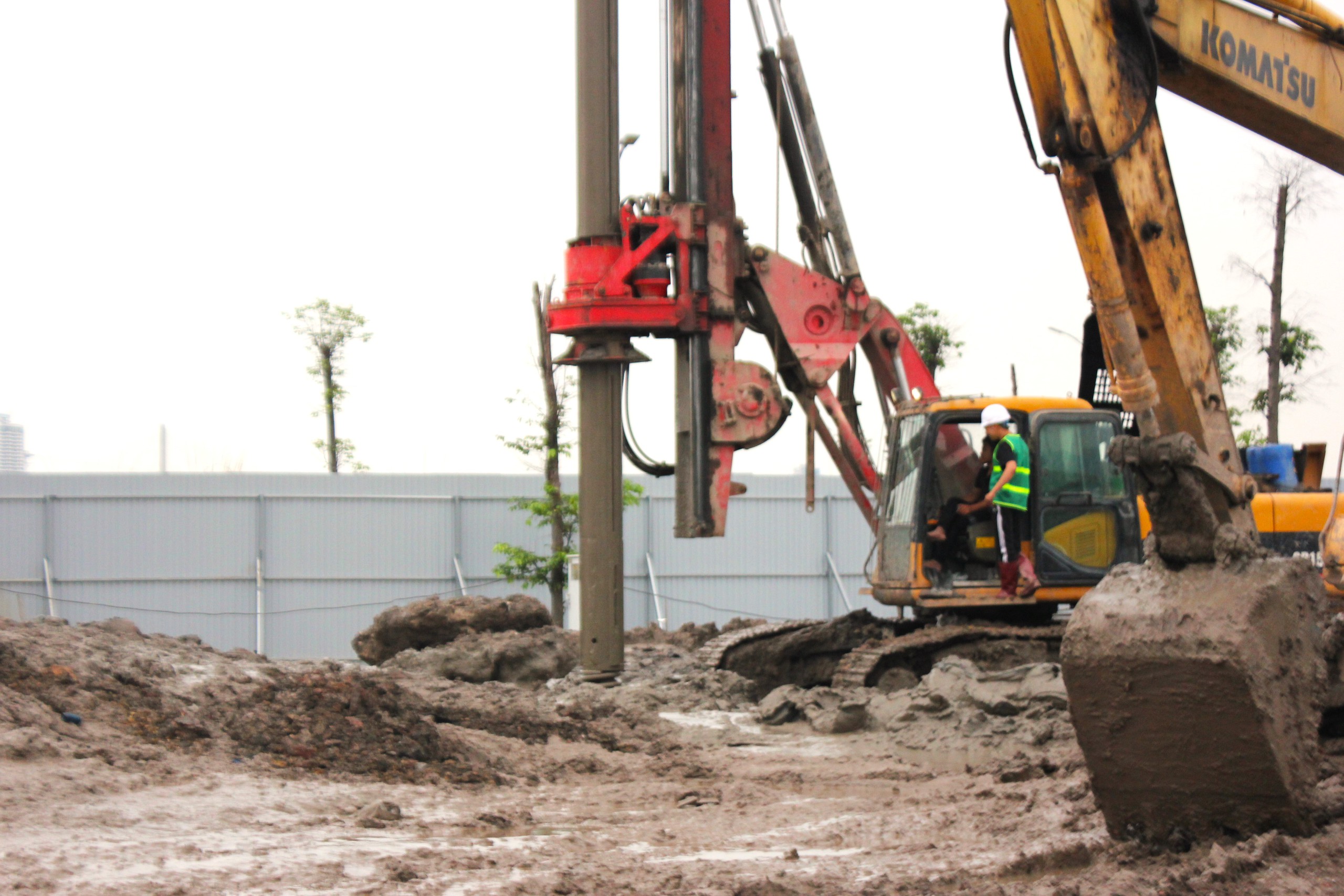 Thứ trưởng Nguyễn Văn Sinh yêu cầu đẩy nhanh tiến độ nhà ở xã hội tại Quảng Ninh- Ảnh 6.