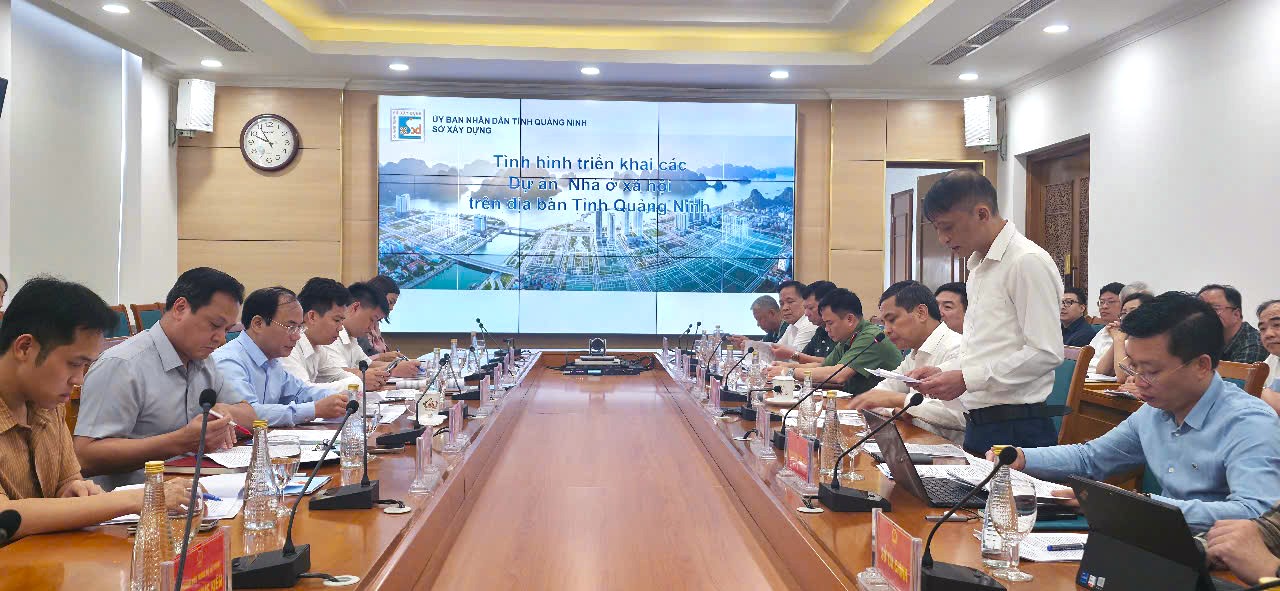 Thứ trưởng Nguyễn Văn Sinh yêu cầu đẩy nhanh tiến độ nhà ở xã hội tại Quảng Ninh- Ảnh 5.