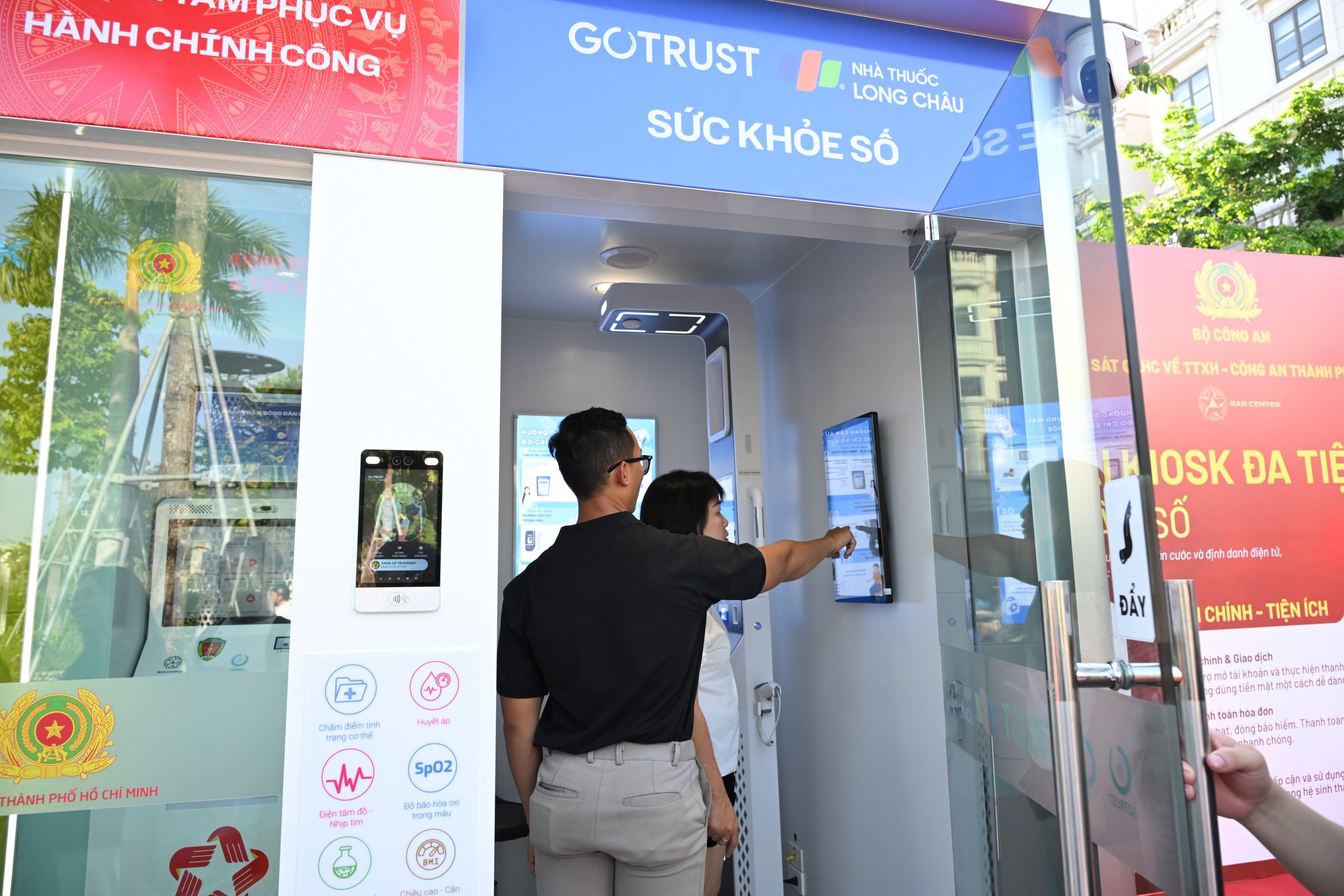 TP.HCM: Trạm C&ocirc;ng d&acirc;n số &ldquo;phủ s&oacute;ng&rdquo; khu đ&ocirc; thị, th&uacute;c đẩy chuyển đổi số từ cơ sở- Ảnh 6.