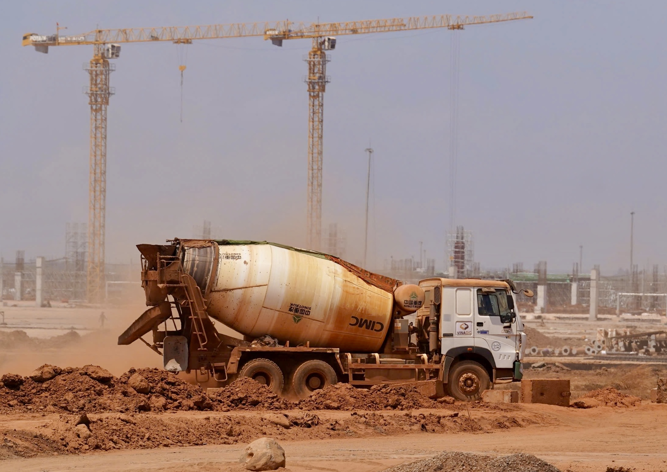 H&igrave;nh ảnh mới nhất b&ecirc;n trong đại c&ocirc;ng trường s&acirc;n bay Long Th&agrave;nh- Ảnh 7.