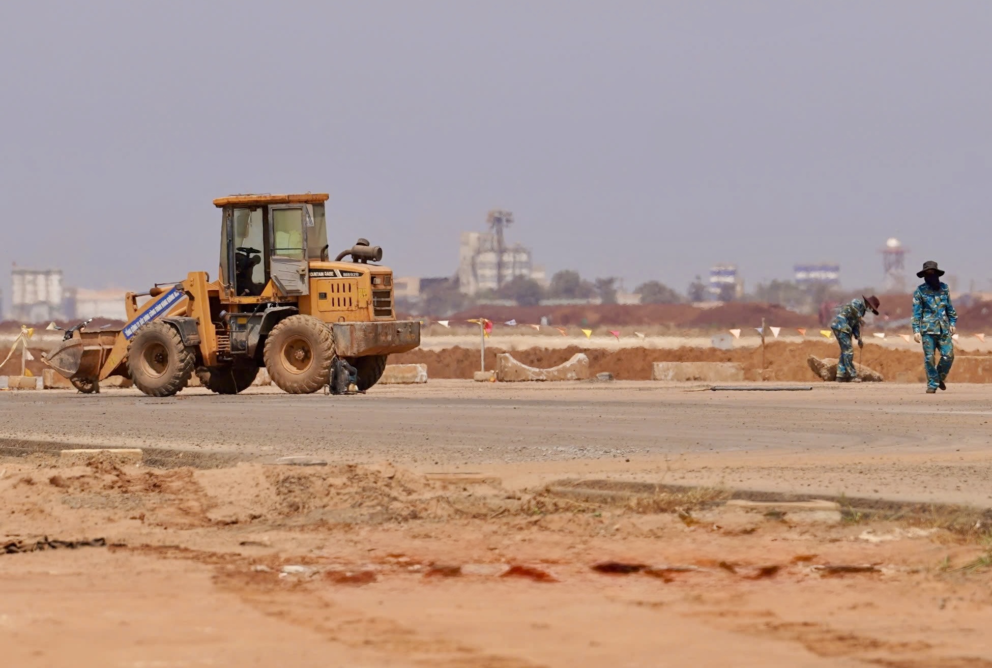 H&igrave;nh ảnh mới nhất b&ecirc;n trong đại c&ocirc;ng trường s&acirc;n bay Long Th&agrave;nh- Ảnh 4.