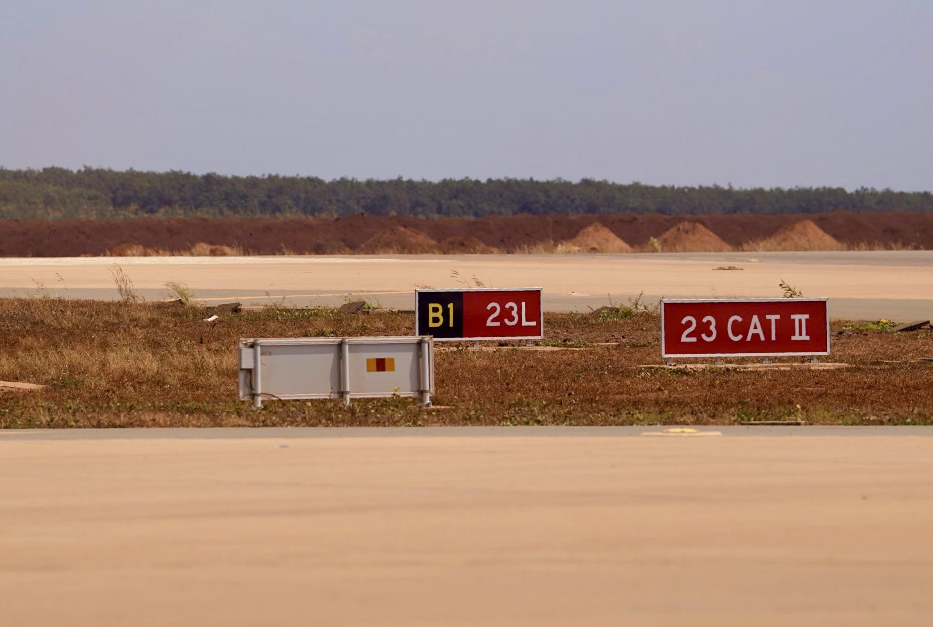 H&igrave;nh ảnh mới nhất b&ecirc;n trong đại c&ocirc;ng trường s&acirc;n bay Long Th&agrave;nh- Ảnh 5.