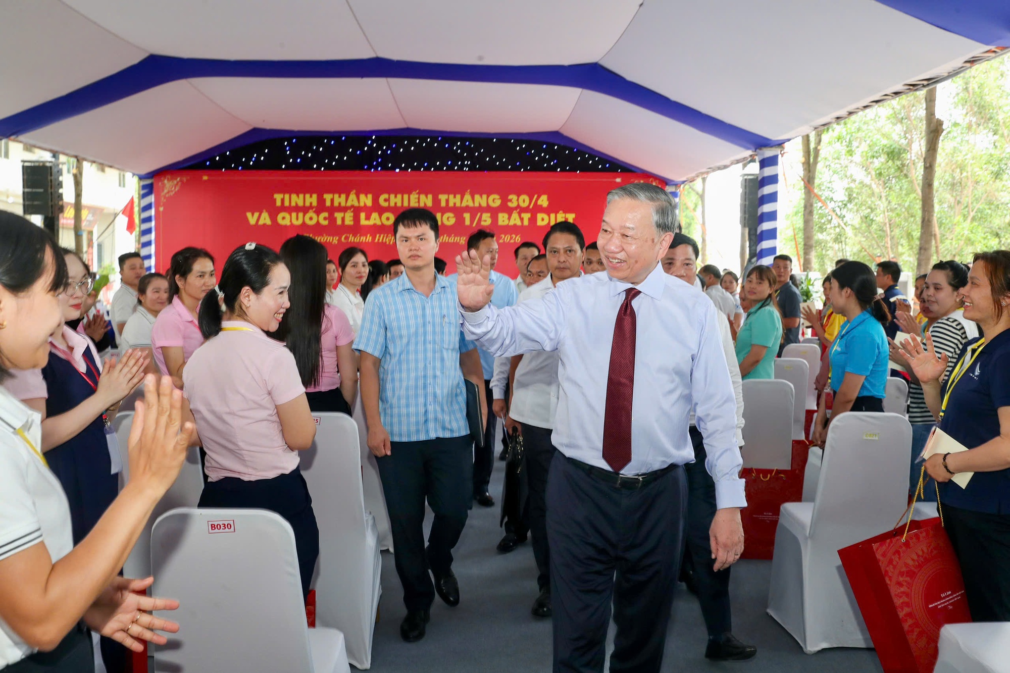 B&agrave;i n&oacute;i chuyện của Tổng B&iacute; thư, Chủ tịch nước T&ocirc; L&acirc;m với c&ocirc;ng nh&acirc;n, người lao động TP.HCM- Ảnh 2.