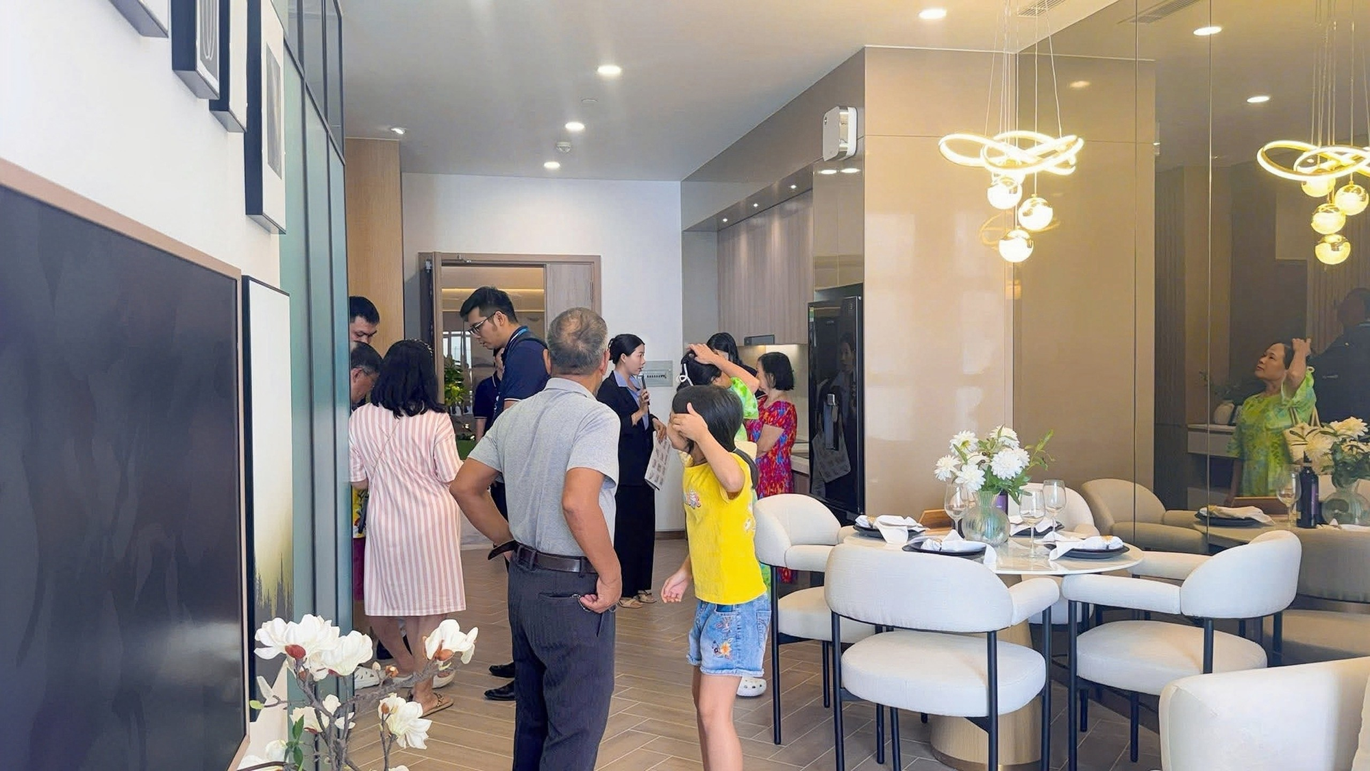 Tín dụng bất động sản ưu tiên dự án thanh khoản cao, khả năng thu hồi vốn tốt- Ảnh 2.