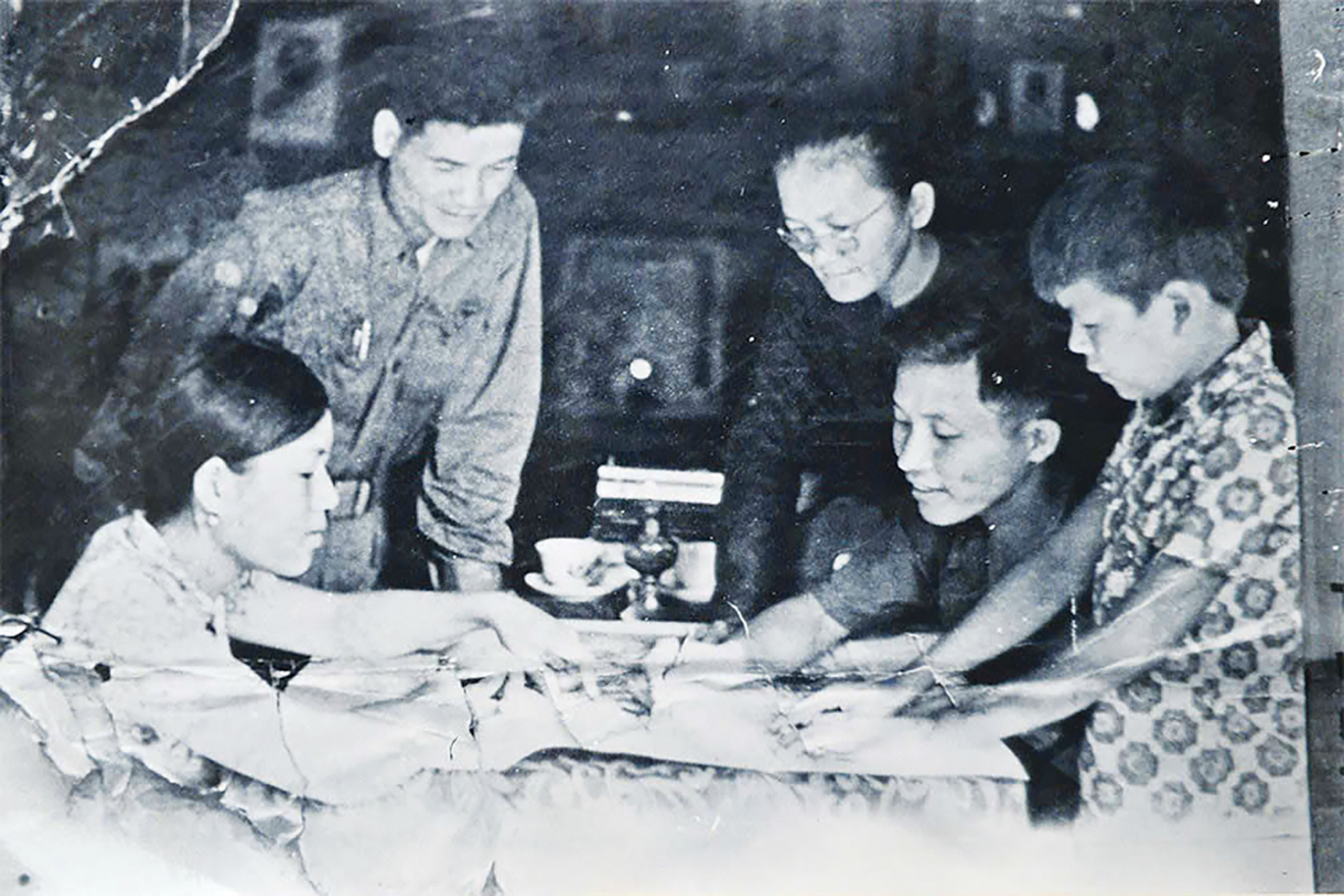 &ldquo;Tấm bản đồ của m&aacute;&rdquo; v&agrave; b&agrave;i học &ldquo;thế trận l&ograve;ng d&acirc;n&rdquo;- Ảnh 2.