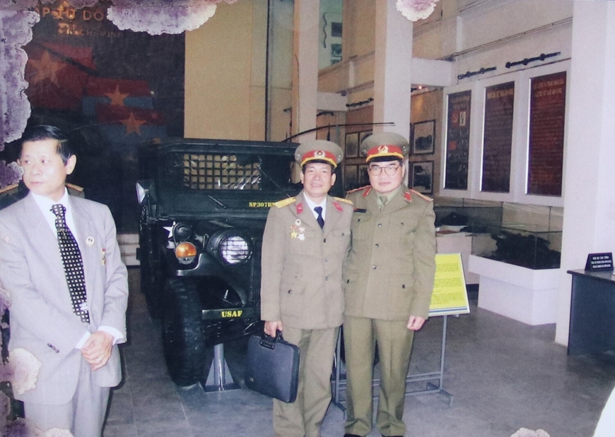 Nh&acirc;n chứng kể thời khắc tổng thống Dương Văn Minh tuy&ecirc;n bố đầu h&agrave;ng- Ảnh 3.