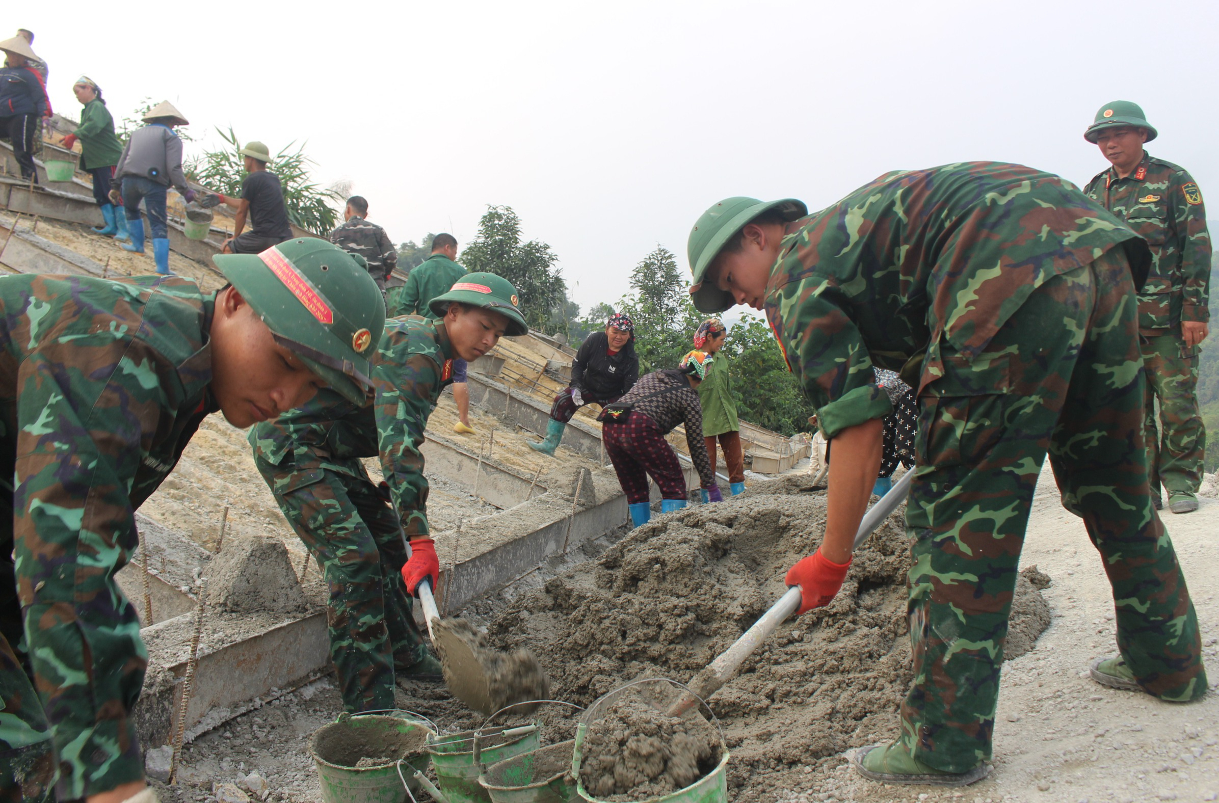 Cận cảnh Chiến dịch Đ&ocirc;ng Kh&ecirc;, gi&uacute;p đường cao tốc Đồng Đăng &ndash; Tr&agrave; Lĩnh về đ&iacute;ch- Ảnh 3.