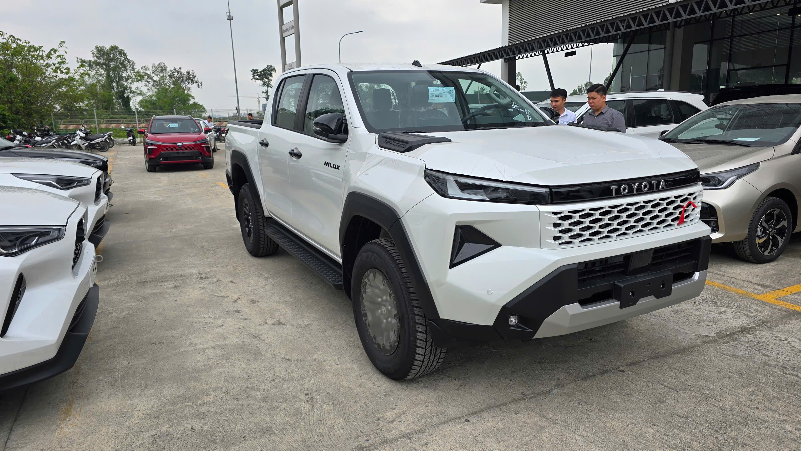 Nhiều chủ xe bỏ ý định bán lại xe bán tải- Ảnh 1.