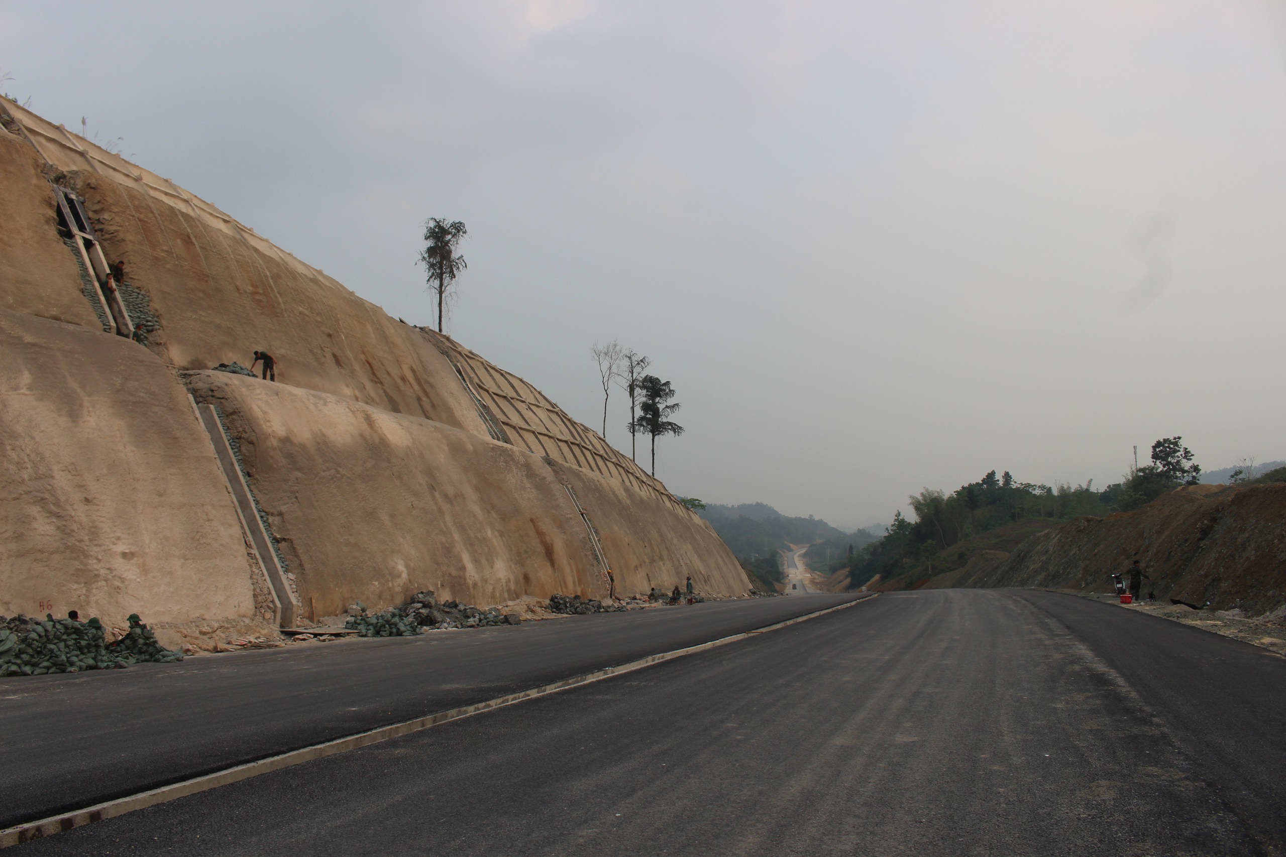 Cận cảnh Chiến dịch Đ&ocirc;ng Kh&ecirc;, gi&uacute;p đường cao tốc Đồng Đăng &ndash; Tr&agrave; Lĩnh về đ&iacute;ch- Ảnh 8.