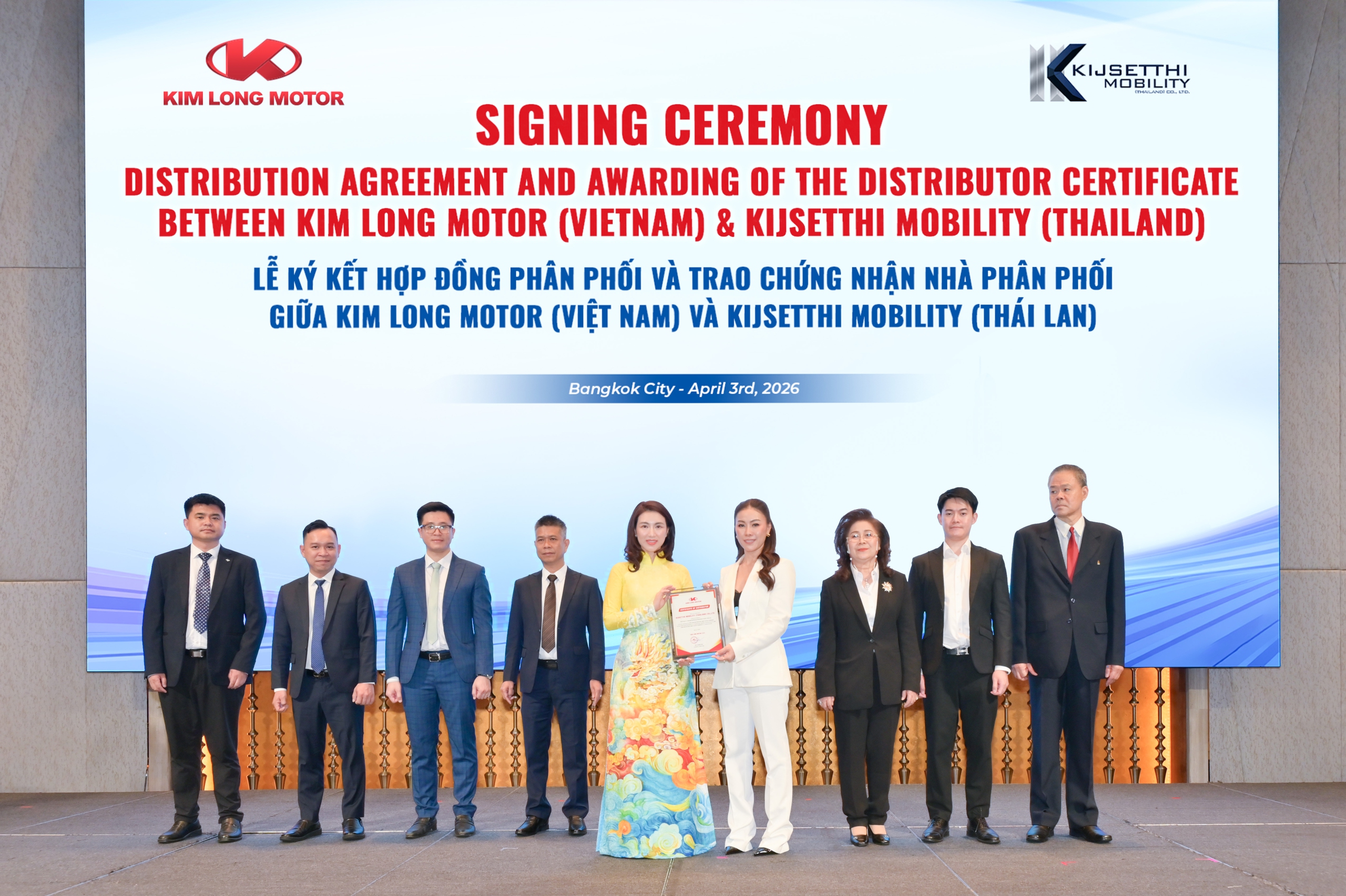 Kim Long Motor ký kết phân phối xe bus tại thị trường Thái Lan- Ảnh 2. Kim Long Motor ký kết phân phối xe bus tại thị trường Thái Lan- Ảnh 2.