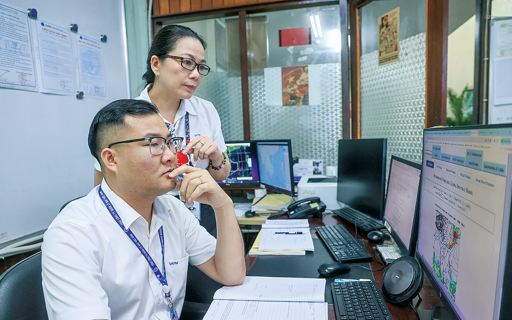 Chuyện &ldquo;tr&ocirc;ng mưa, tr&ocirc;ng nắng&rdquo; ở s&acirc;n bay