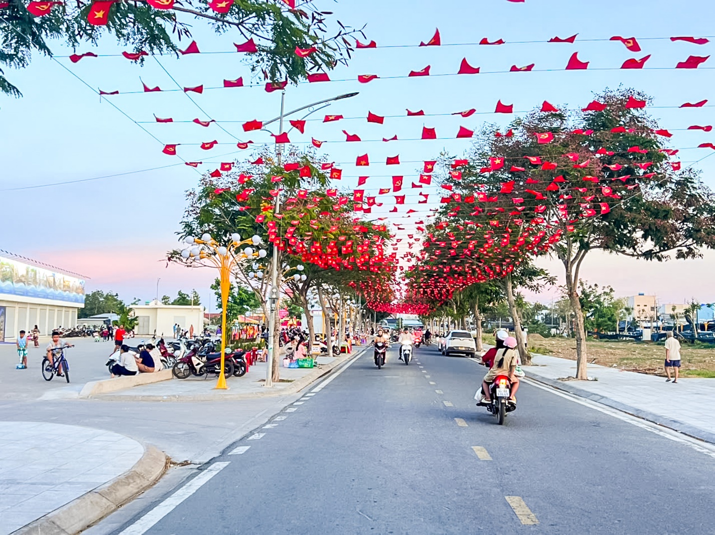 Tâm điểm giao thương mới lộ diện, Phố chợ Bình Đại gia tăng sức hút- Ảnh 1.