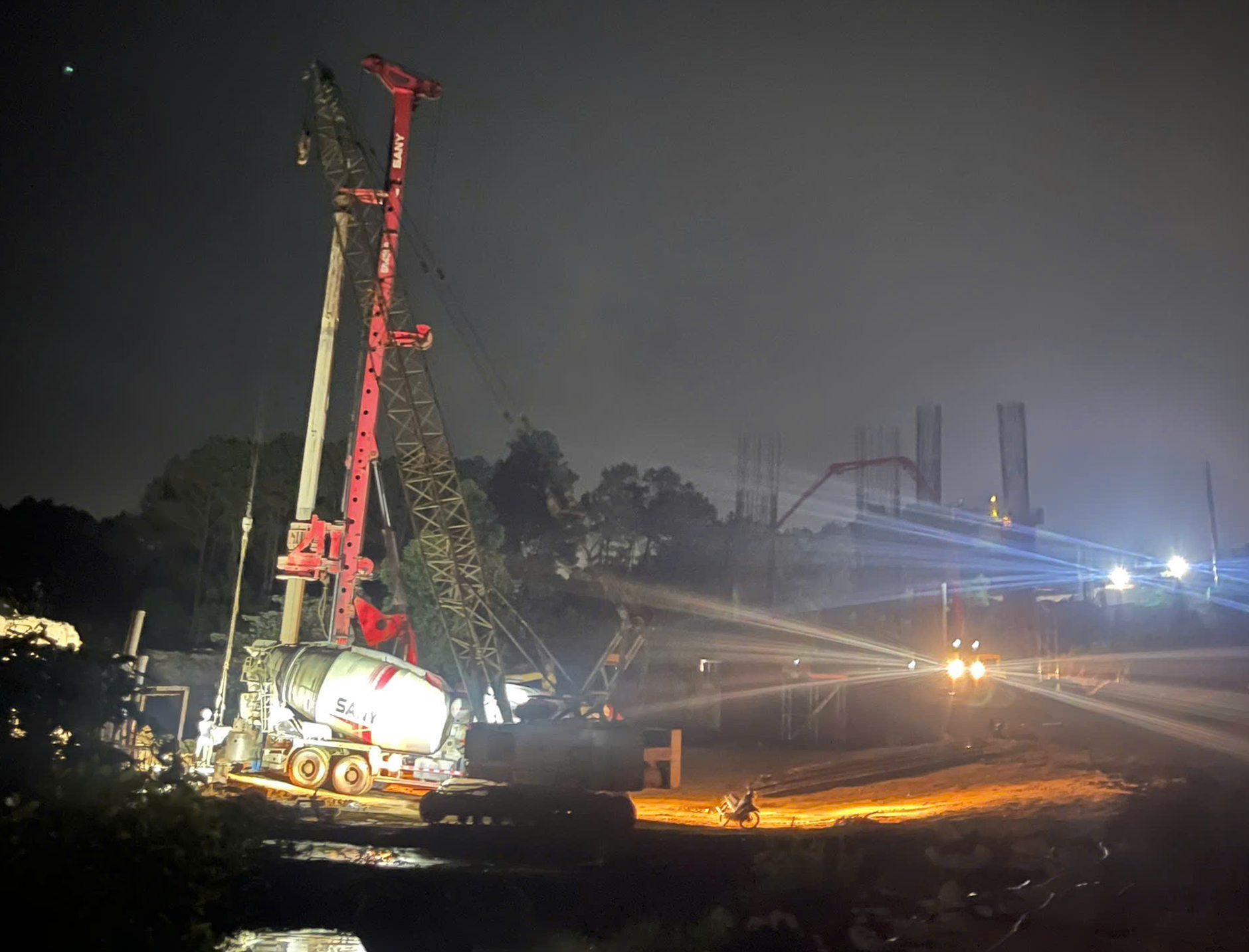 Xuy&ecirc;n lễ thi c&ocirc;ng hầm Thần Vũ đoạn Diễn Ch&acirc;u - B&atilde;i Vọt- Ảnh 7.