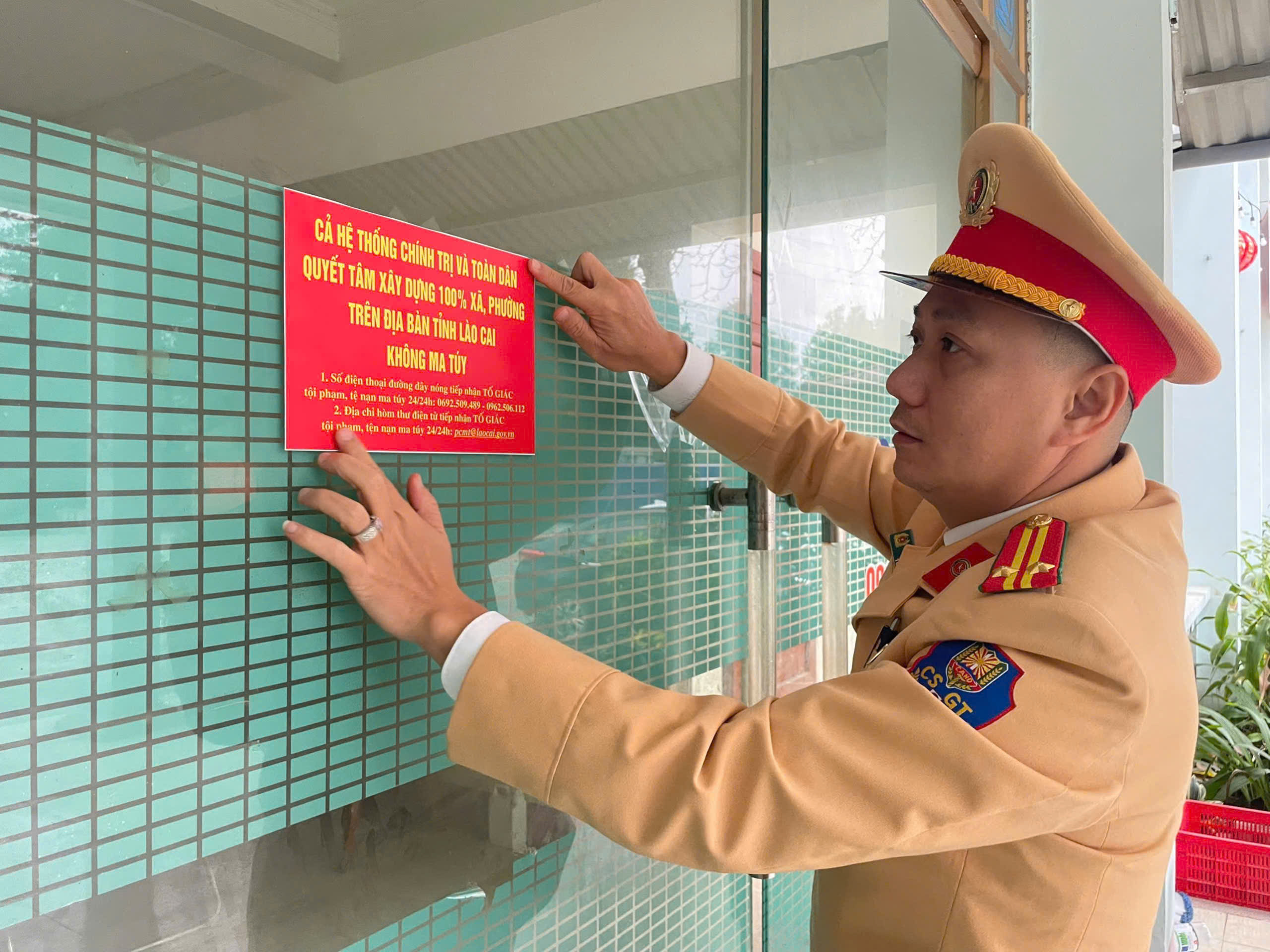 CSGT L&agrave;o Cai giữ b&igrave;nh y&ecirc;n Hồ Th&aacute;c B&agrave; dịp nghỉ lễ 30/4 - 1/5- Ảnh 22.