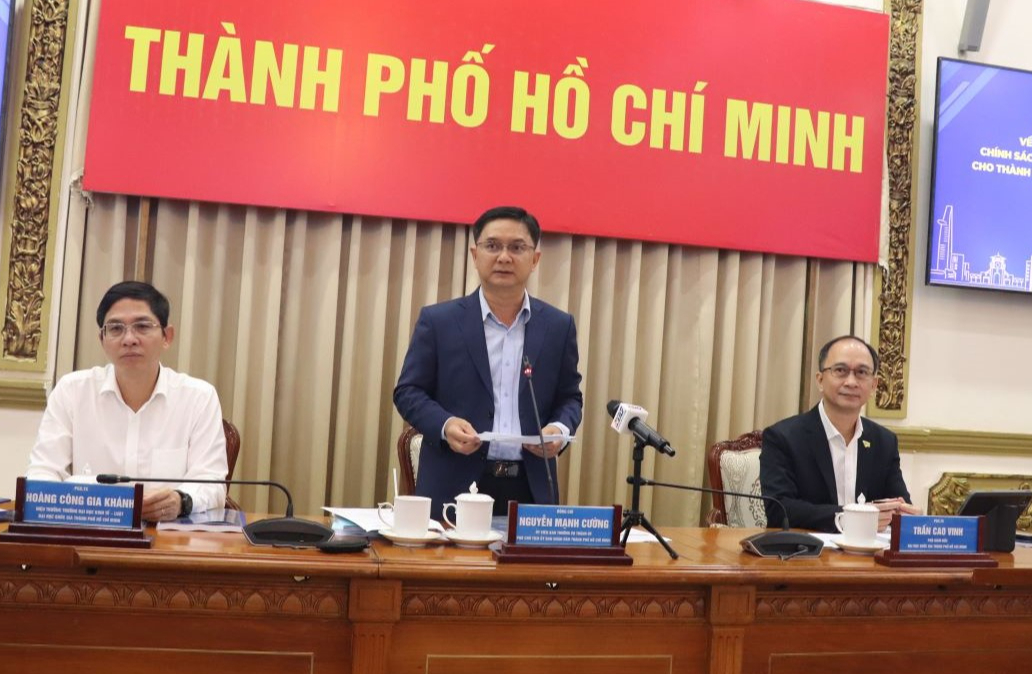 Chuy&ecirc;n gia: Luật đ&ocirc; thị đặc biệt cho TP.HCM phải định vị vai tr&ograve; trung t&acirc;m si&ecirc;u đ&ocirc; thị- Ảnh 1.