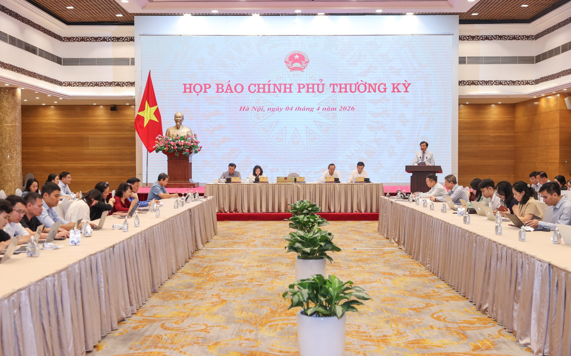 Cần Thơ th&aacute;o gỡ điểm nghẽn để mở rộng hệ thống ph&acirc;n phối xăng dầu - Ảnh 4.