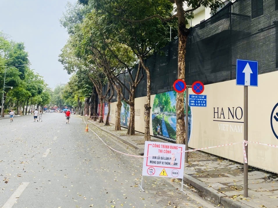 H&agrave; Nội: Gấp r&uacute;t ph&aacute; dỡ c&ocirc;ng tr&igrave;nh, chuẩn bị x&acirc;y quảng trường ph&iacute;a Đ&ocirc;ng hồ Ho&agrave;n Kiếm- Ảnh 1.
