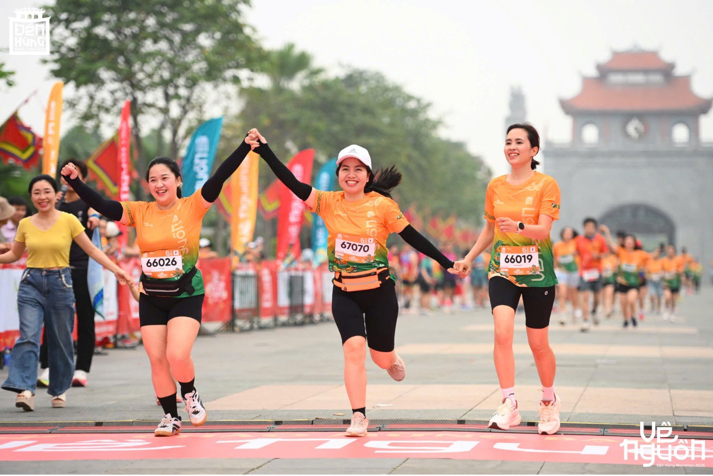 Đồng xu kỳ lân và Túi lộc may mắn gây ấn tượng tại giải Marathon Đền Hùng 2026- Ảnh 1. Đồng xu kỳ lân và Túi lộc may mắn gây ấn tượng tại giải Marathon Đền Hùng 2026- Ảnh 1.