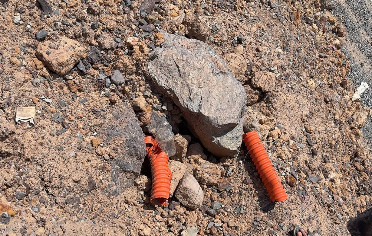 Bắt đối tượng cắt trộm gần 1km c&aacute;p điện tr&ecirc;n cao tốc Bến Lức - Long Th&agrave;nh- Ảnh 2.