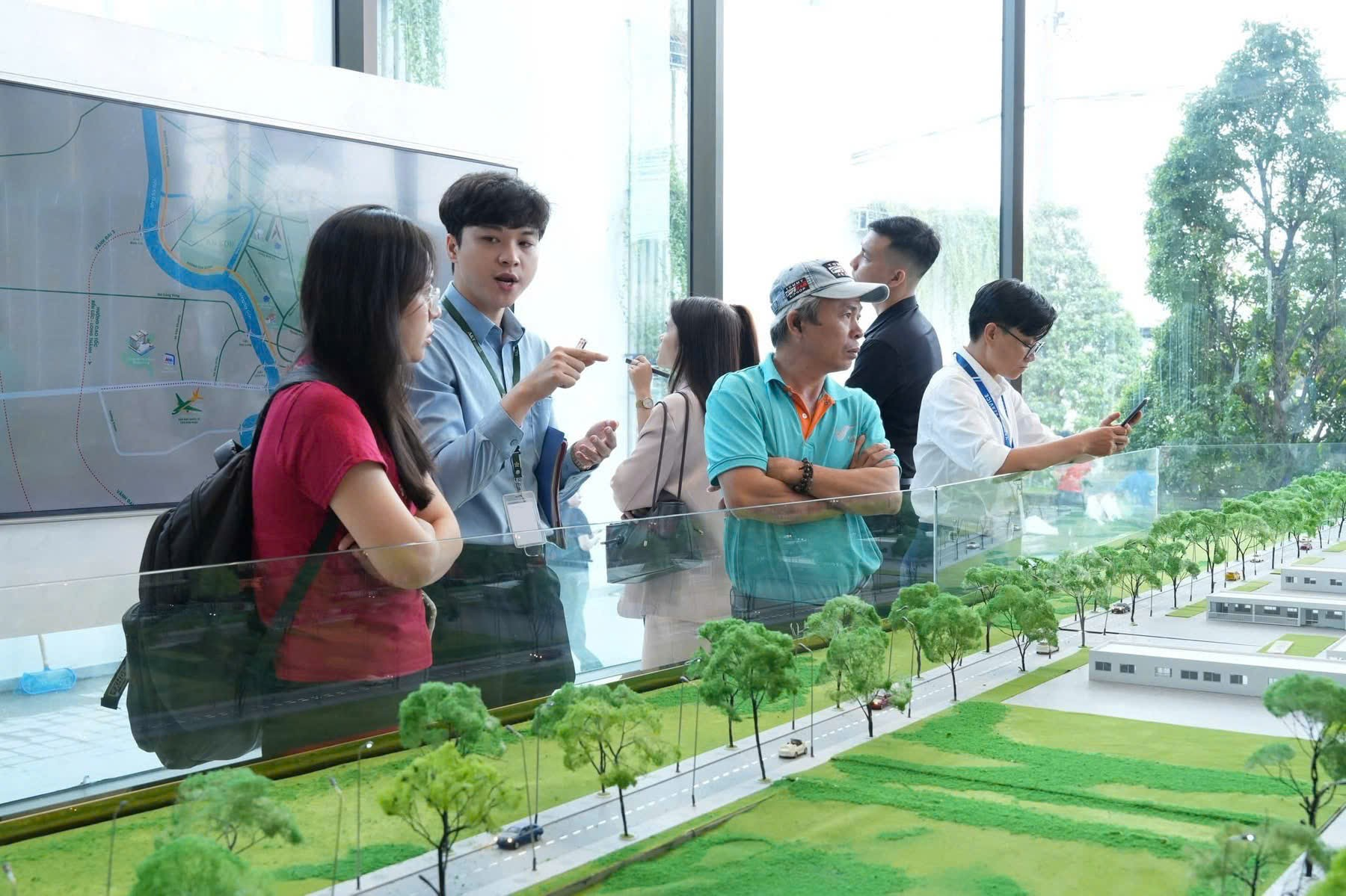 Doanh nghiệp bất động sản tung ưu đãi đặc biệt trong bối cảnh lãi suất tăng- Ảnh 2.