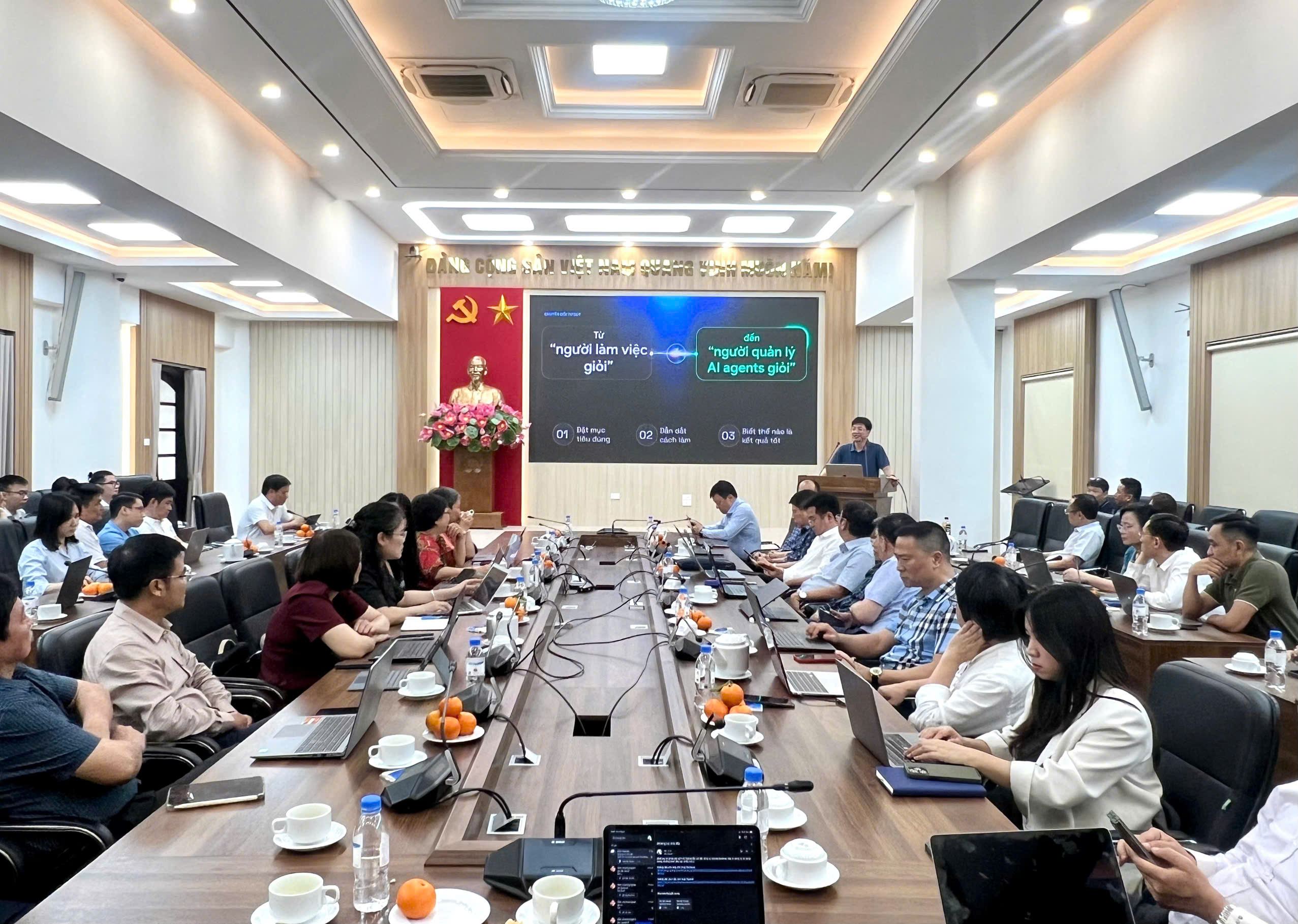 Tr&iacute; tuệ nh&acirc;n tạo AI đ&oacute;ng vai tr&ograve; trợ l&yacute; th&ocirc;ng minh hỗ trợ điều h&agrave;nh t&ograve;a soạn- Ảnh 3.