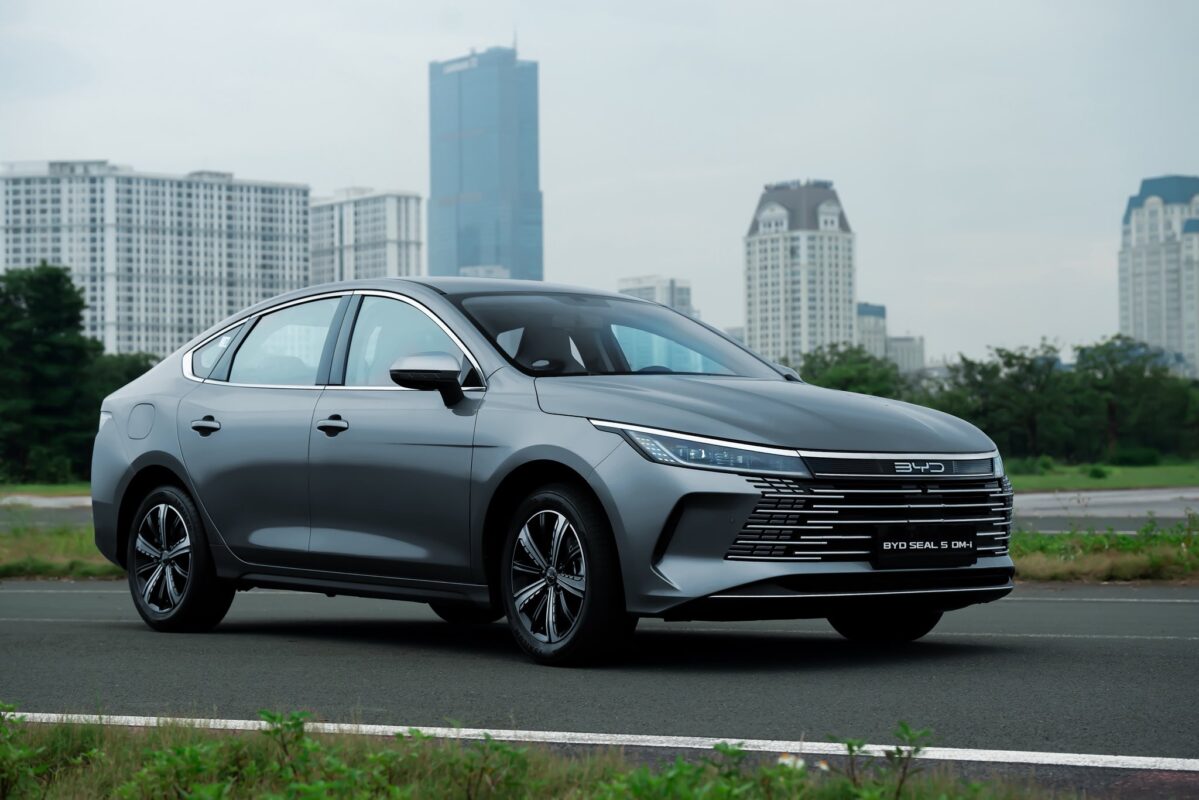 Tầm giá 600 triệu đồng, xe hybrid nào tiết kiệm nhiên liệu nhất?- Ảnh 1. Tầm giá 600 triệu đồng, xe hybrid nào tiết kiệm nhiên liệu nhất?- Ảnh 1.