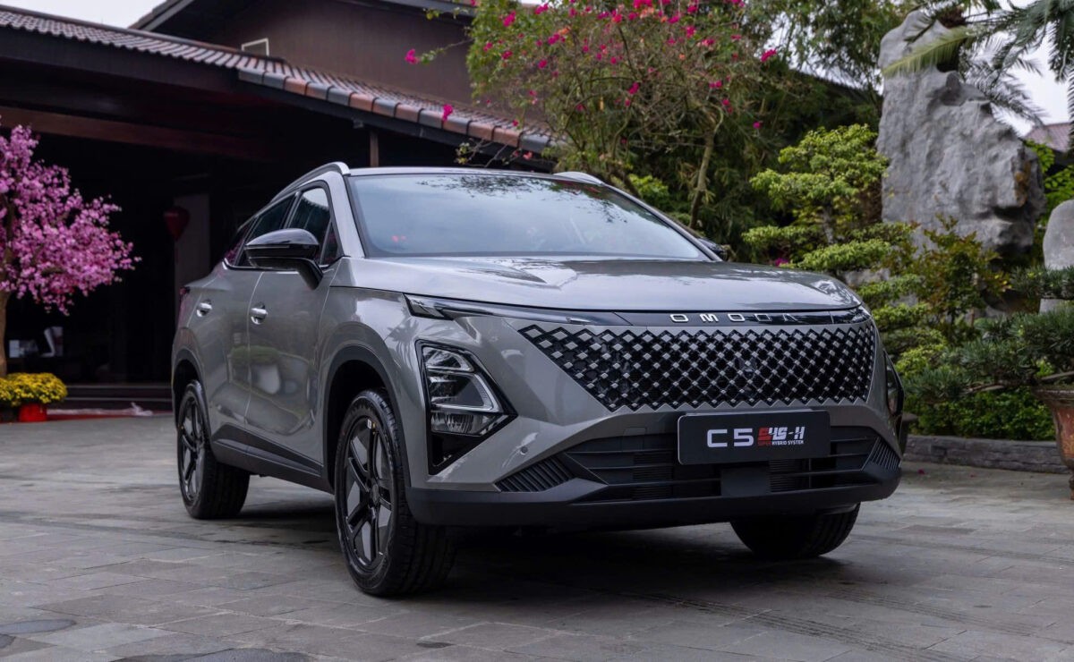 Tầm giá 600 triệu đồng, xe hybrid nào tiết kiệm nhiên liệu nhất?- Ảnh 4. Tầm giá 600 triệu đồng, xe hybrid nào tiết kiệm nhiên liệu nhất?- Ảnh 4.