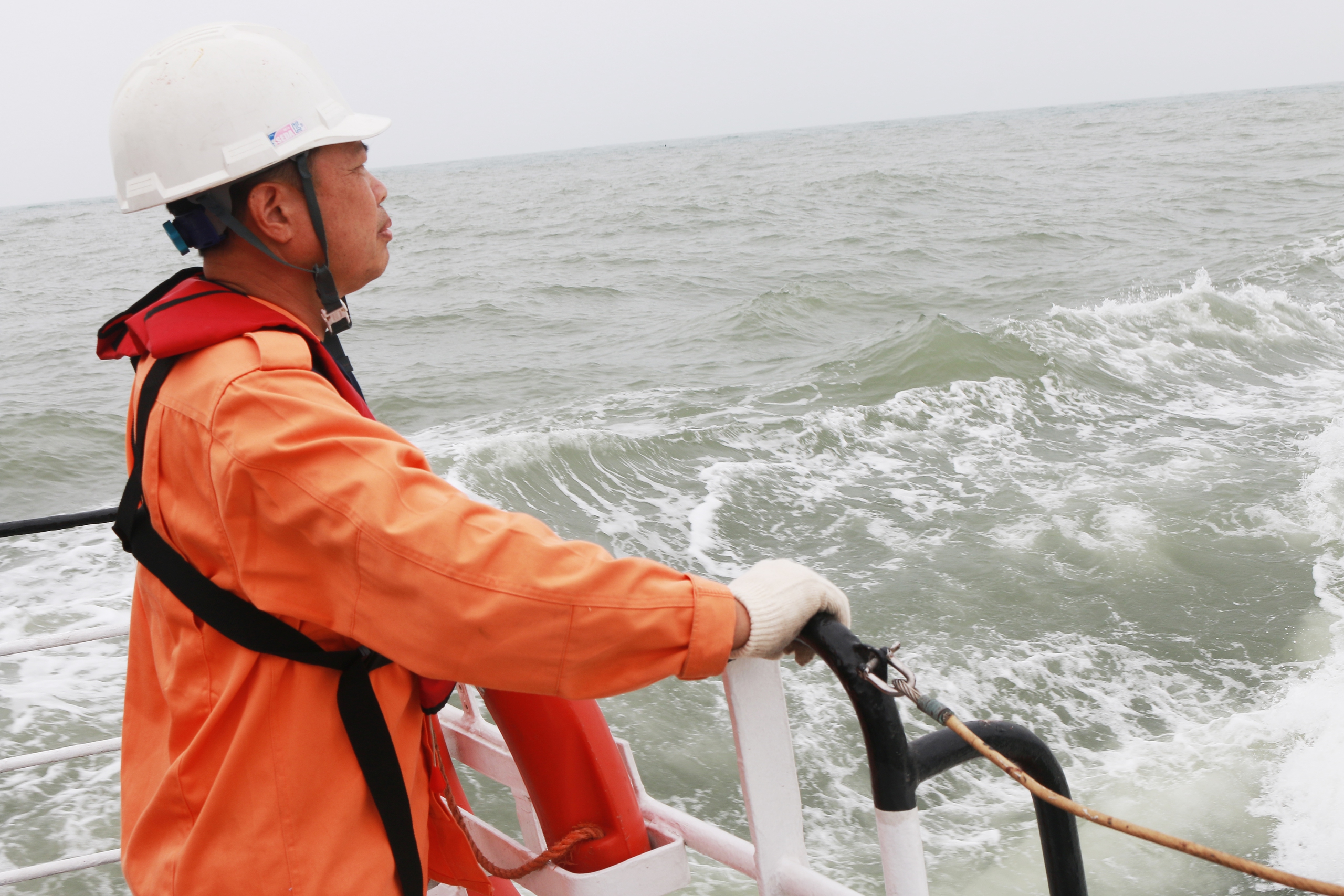 Huấn luyện cứu nạn hàng hải: Giữ sự sống ngoài khơi từ những giờ rèn luyện khắc nghiệt- Ảnh 5. Huấn luyện cứu nạn hàng hải: Giữ sự sống ngoài khơi từ những giờ rèn luyện khắc nghiệt- Ảnh 5.