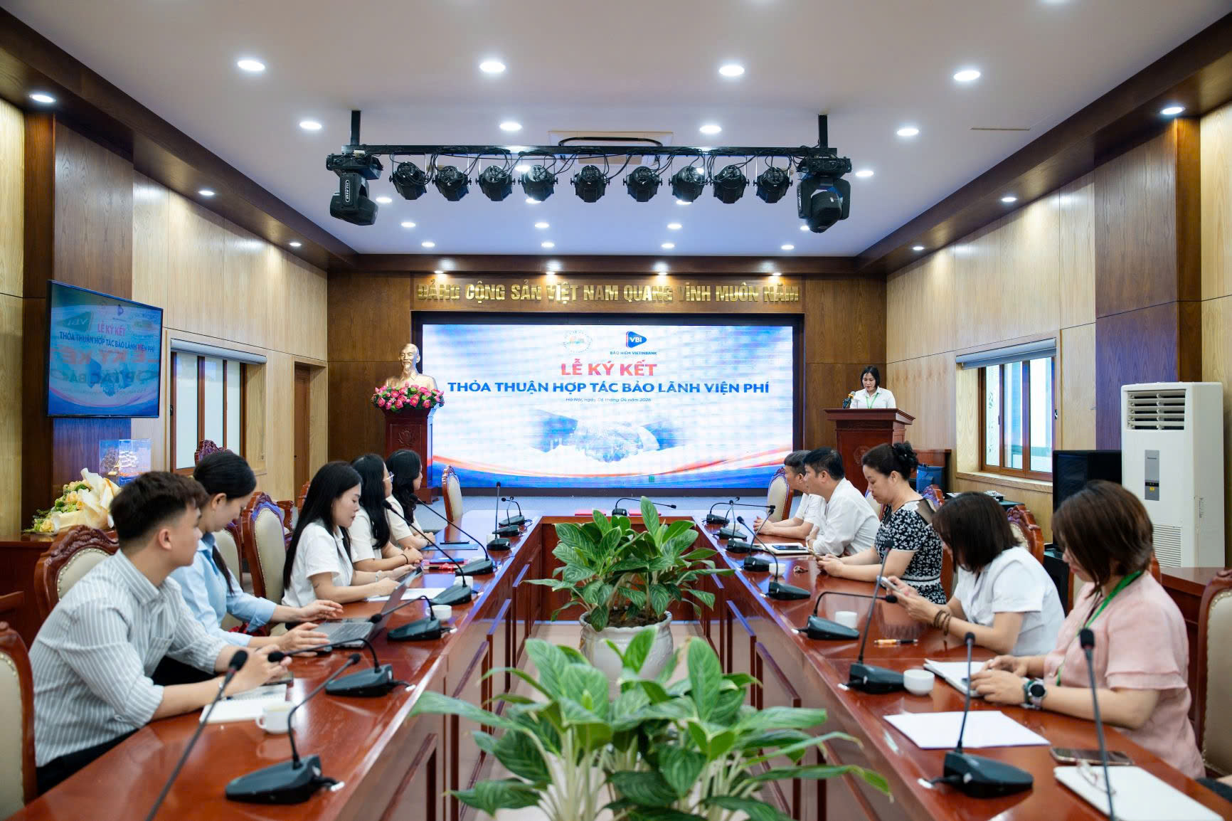 VBI mở rộng bảo l&atilde;nh viện ph&iacute;, tăng cường dịch vụ bảo hiểm sức khỏe- Ảnh 1.